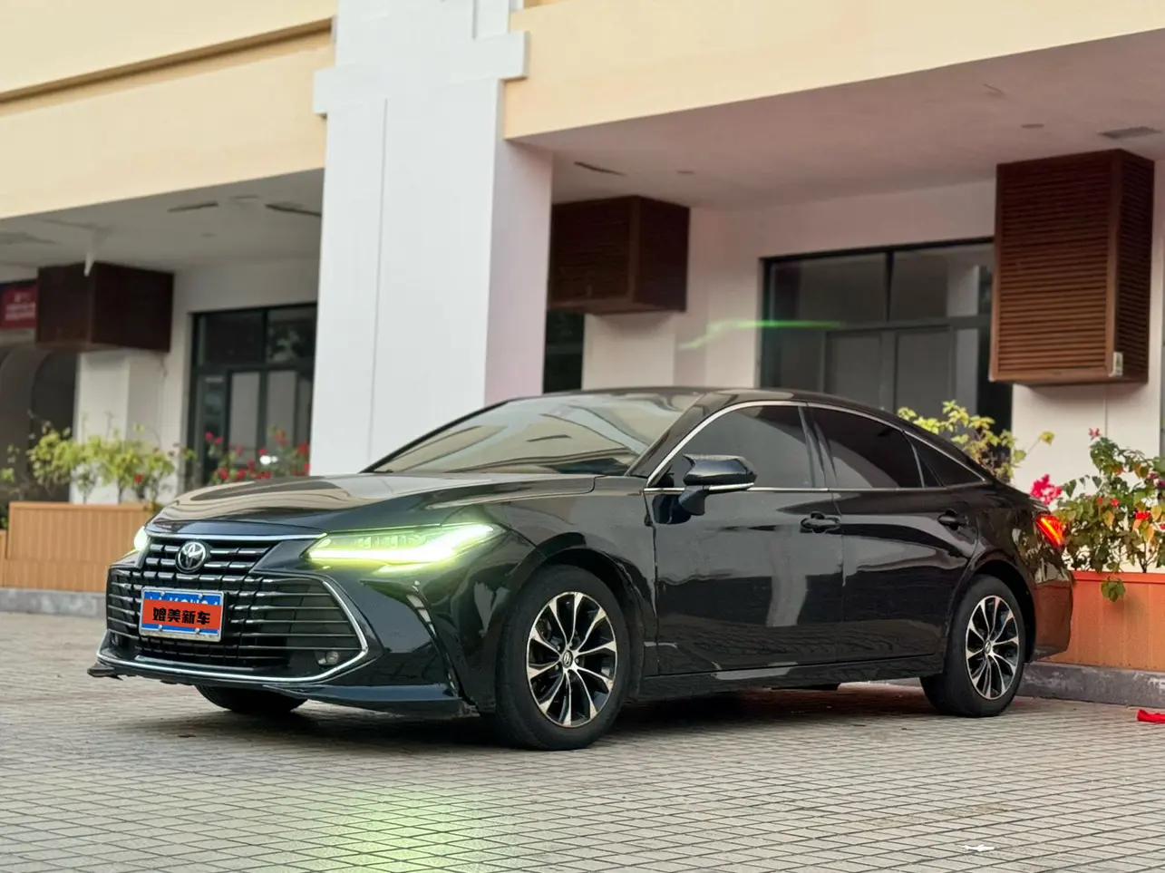 Toyota Avalon 2023 г. 176324 км.