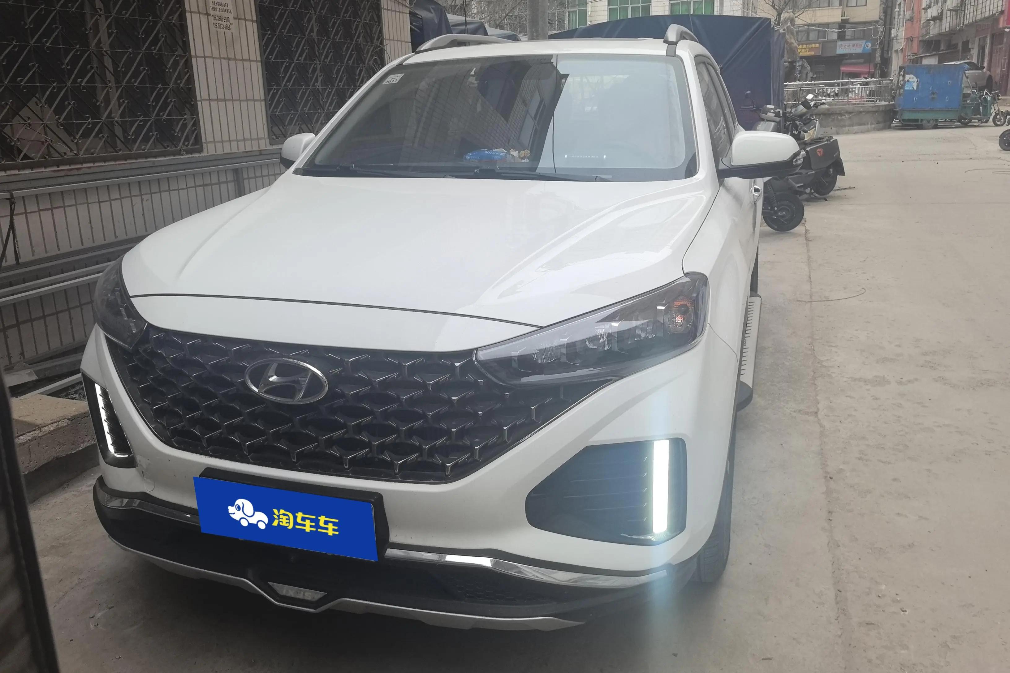 Hyundai ix35 2021 г. 28499 км.