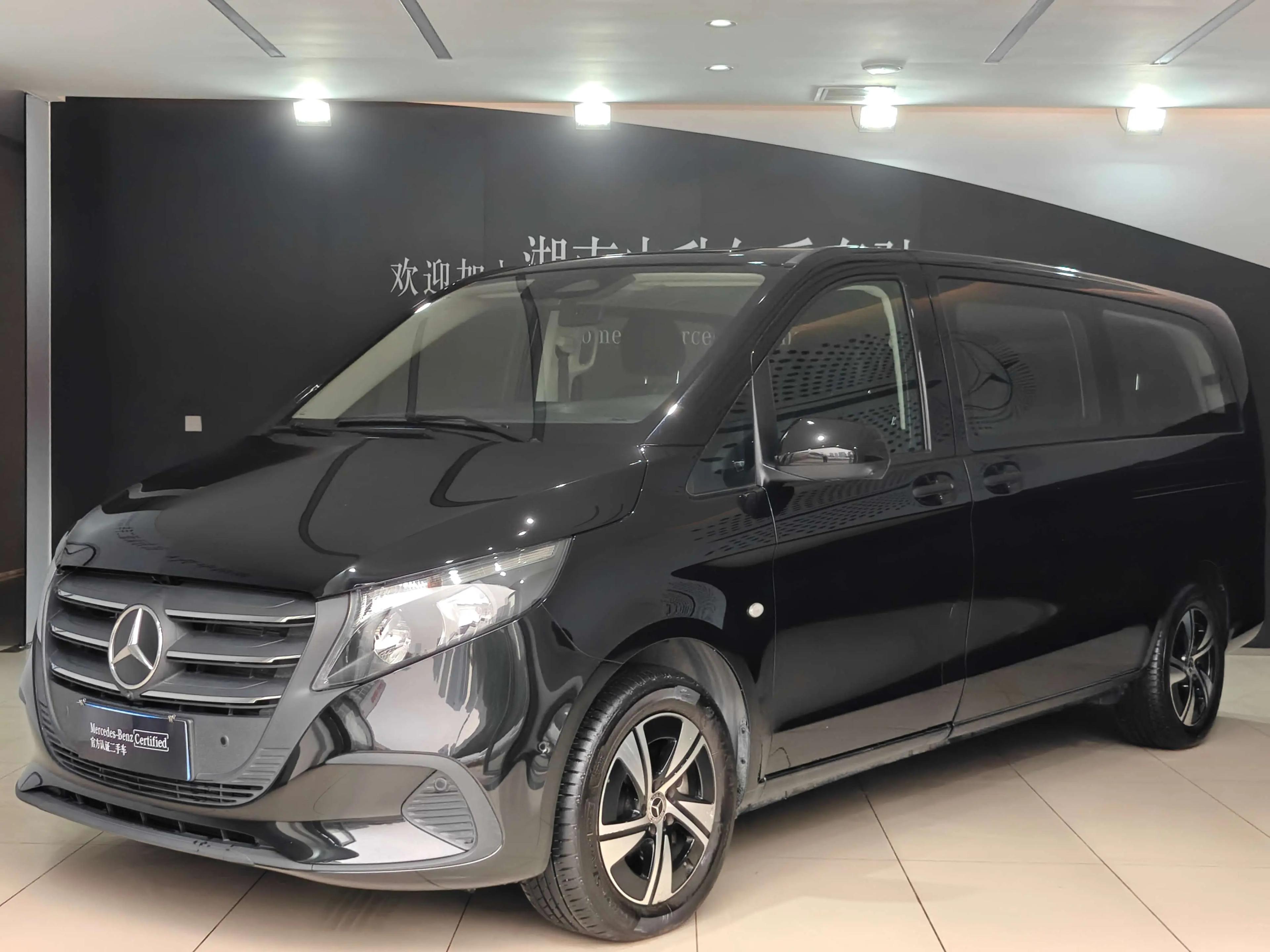 Mercedes-Benz Vito 2024 г. 14062 км.