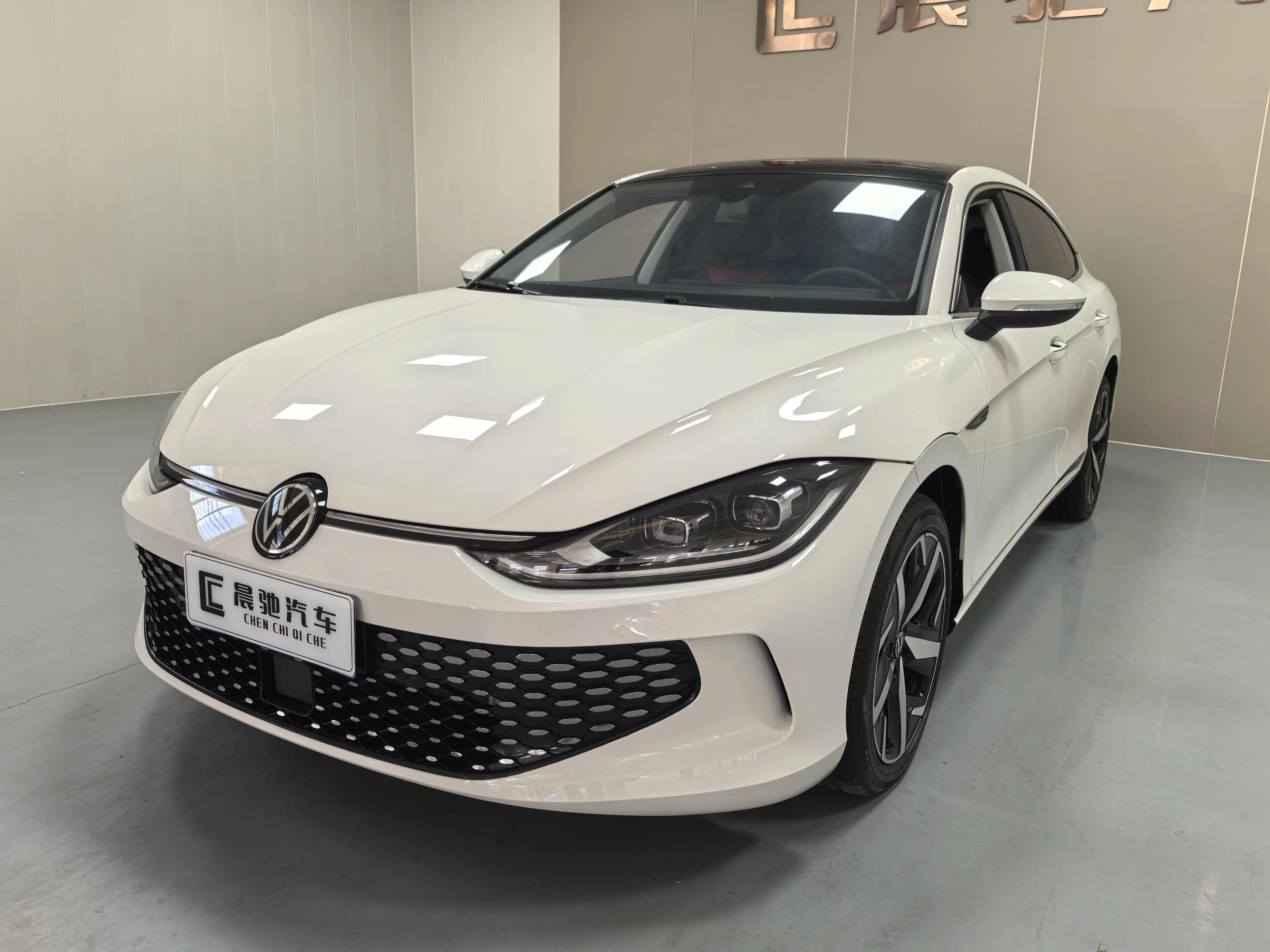 Volkswagen Lamando 2024 г. 8848 км.