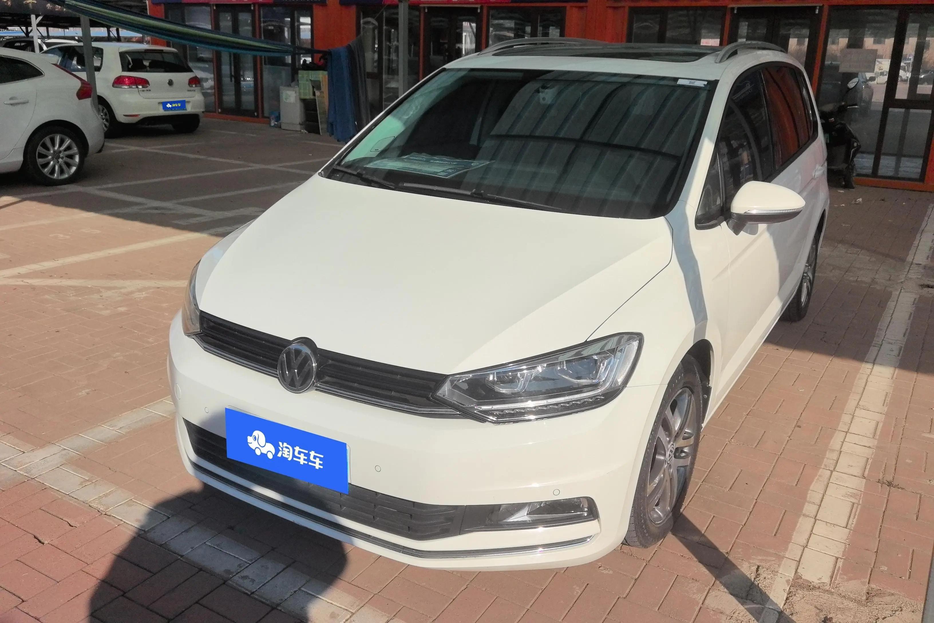 Volkswagen Touran L 2018 г.