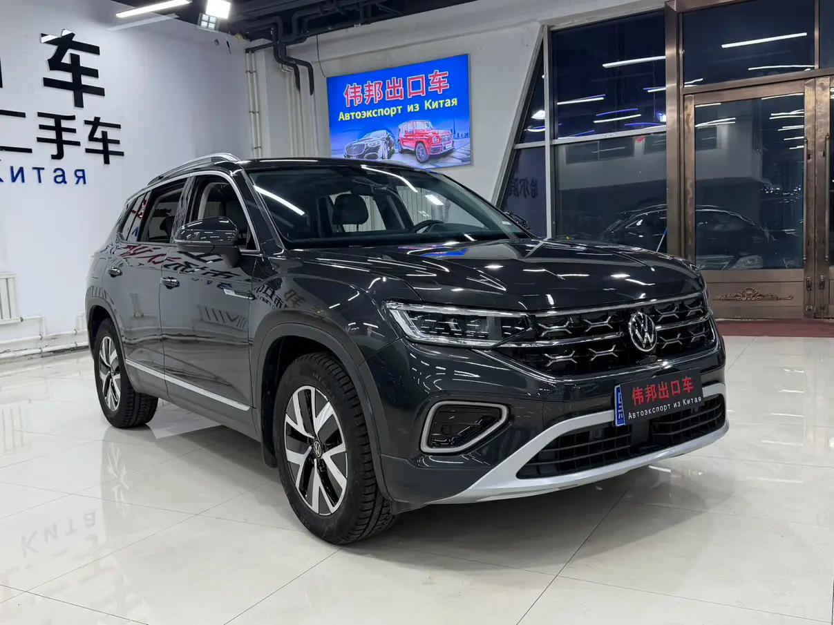Volkswagen Tayron 2023 г. 39130 км.