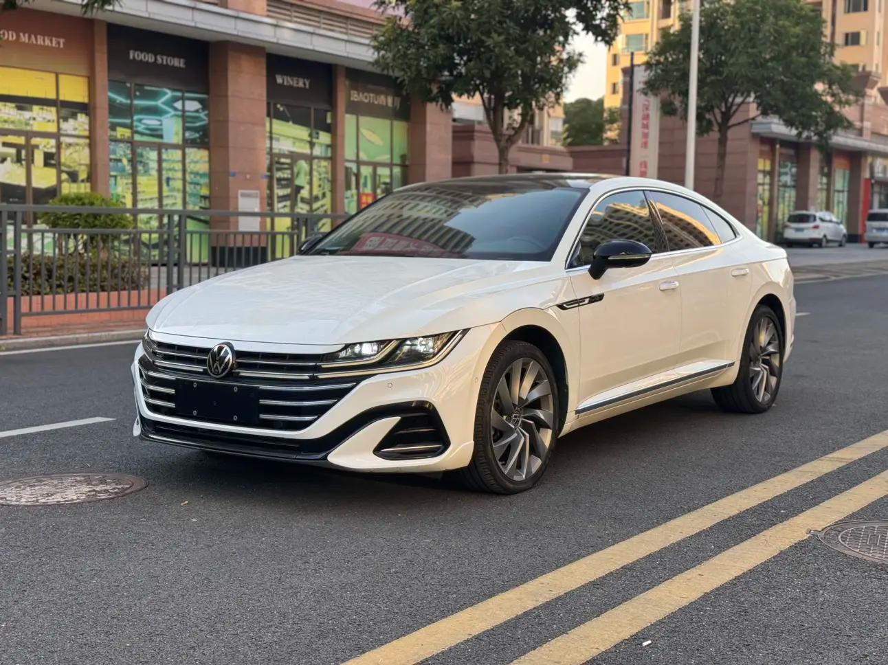 Volkswagen Arteon 2021 г. 45087 км.