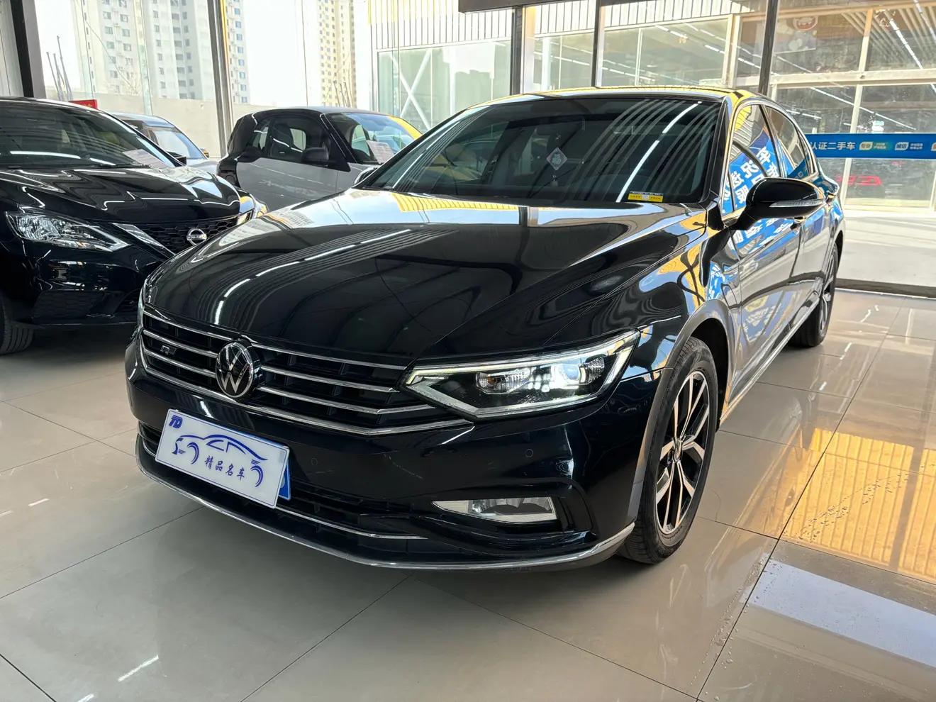 Volkswagen Magotan 2022 г. 37042 км.