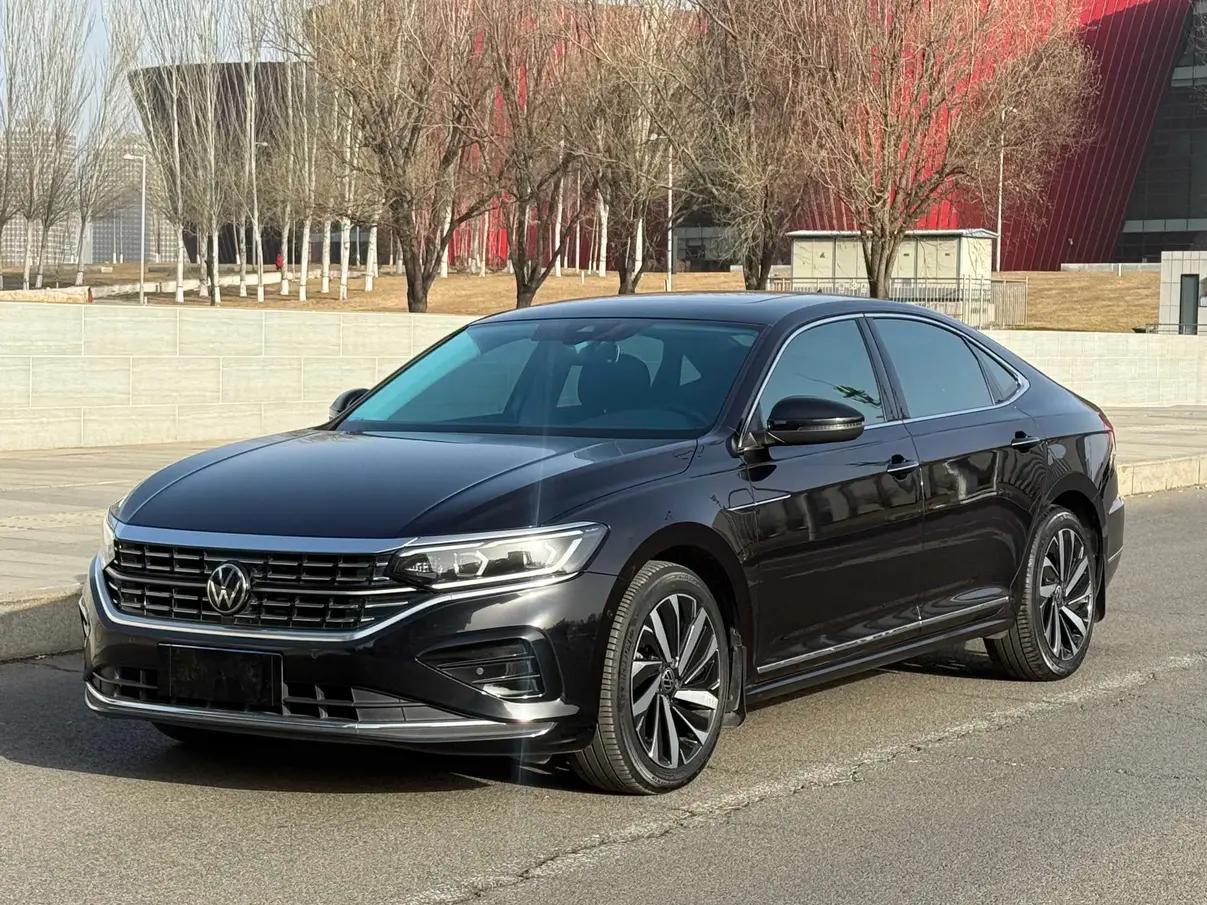 Volkswagen Passat 2021 г. 120120 км.