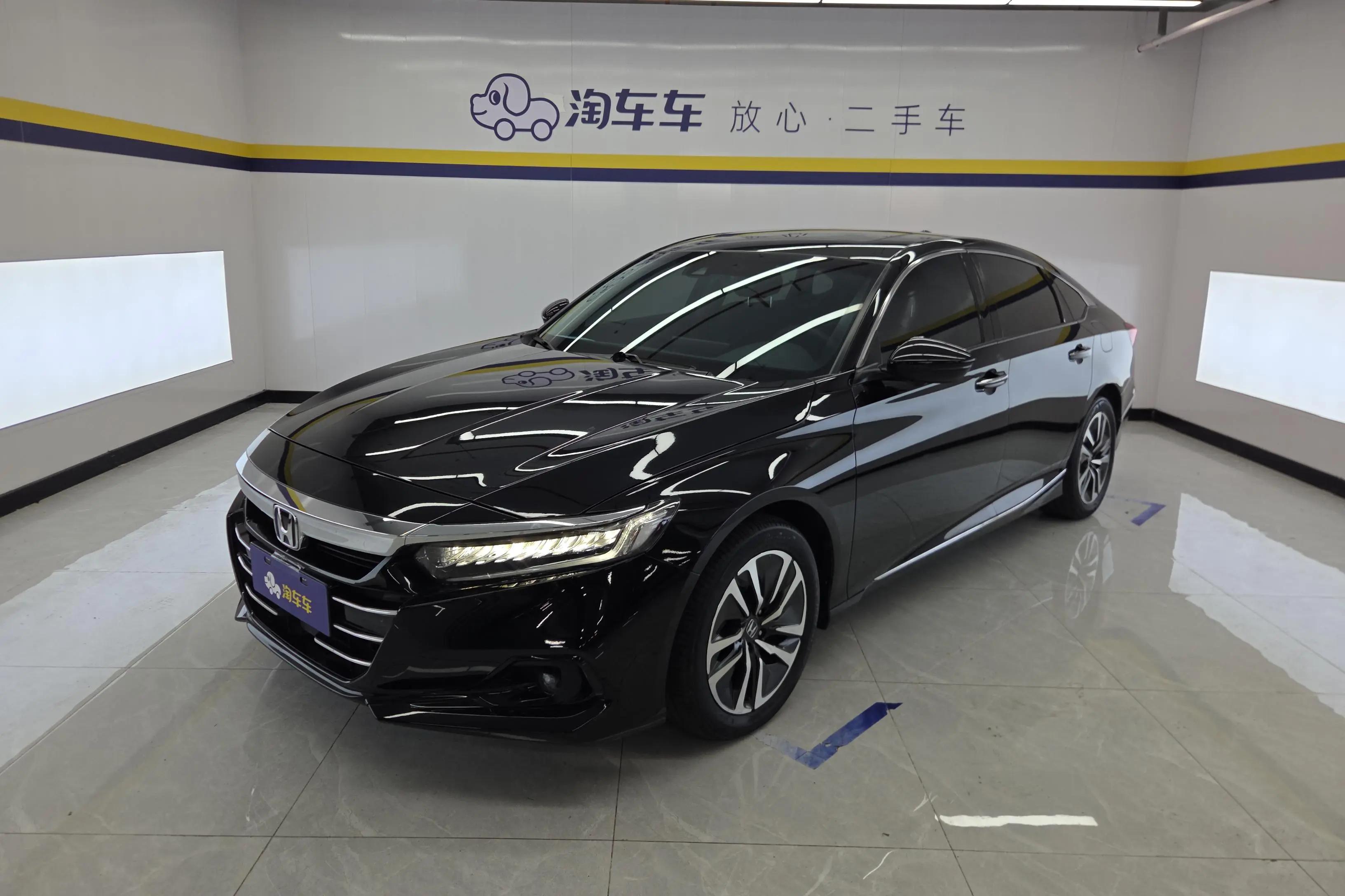 Honda Accord 2023 г. 34815 км.