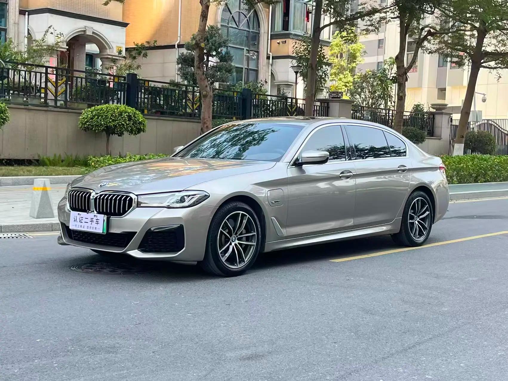 BMW 5 Series PHEV 2022 г. 73037 км.