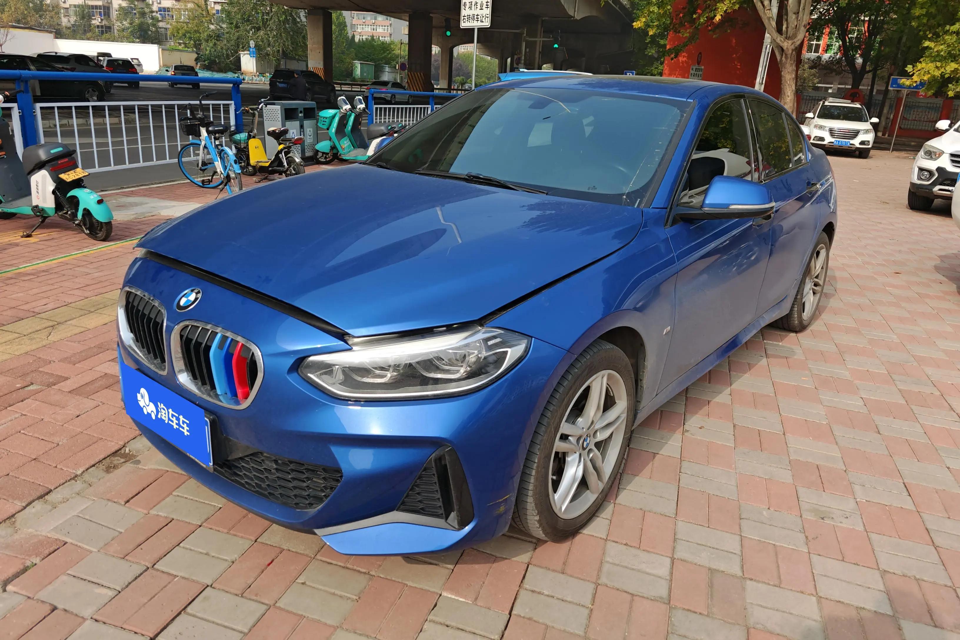 BMW 1 Series 2021 г. 45704 км.
