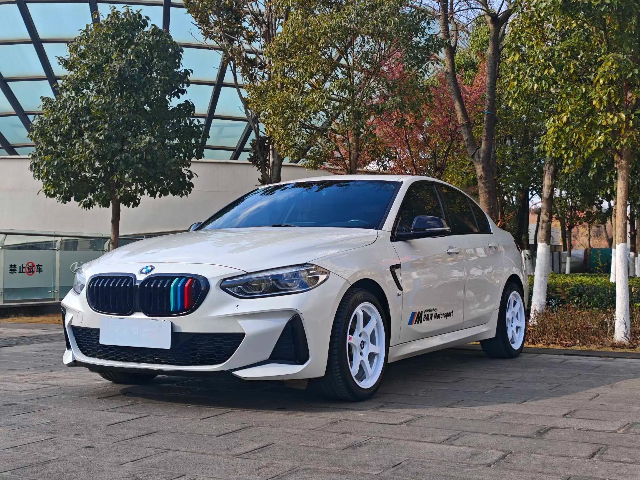 BMW 1 Series 2023 г. 36106 км.