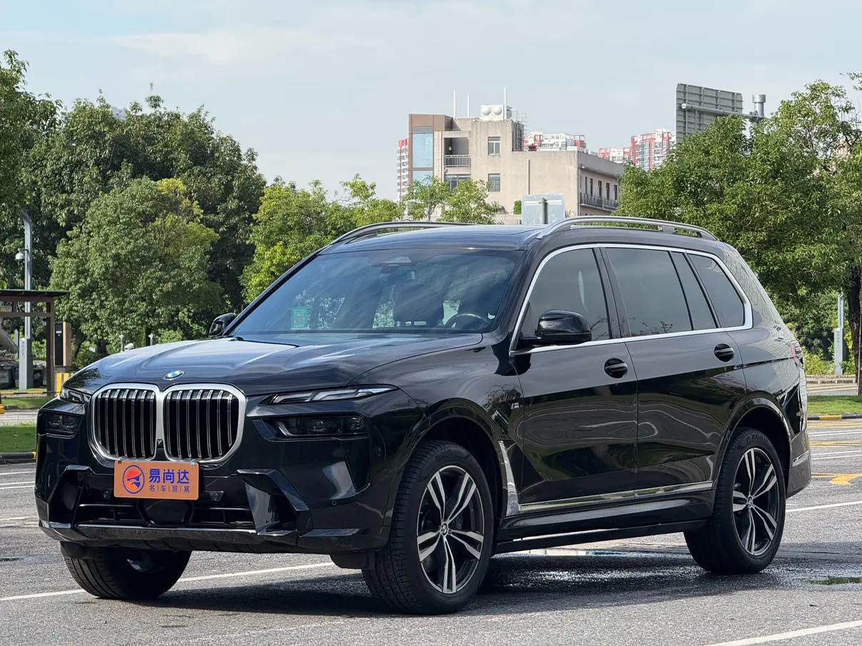 BMW X7 2024 г. 29012 км.
