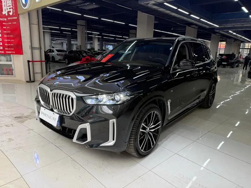 BMW X5 2024 г. 37063 км.