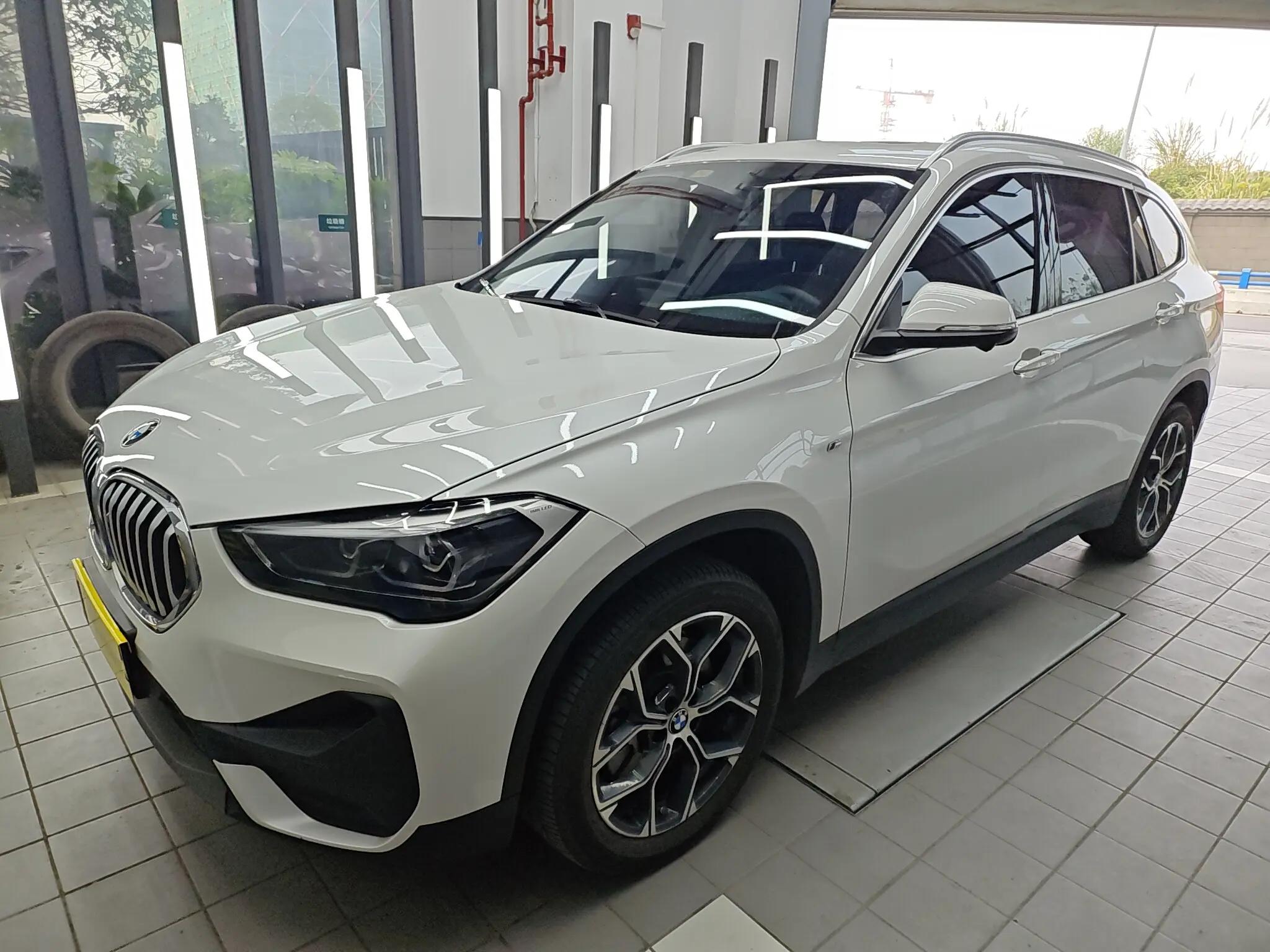 BMW X1 2021 г. 74920 км.