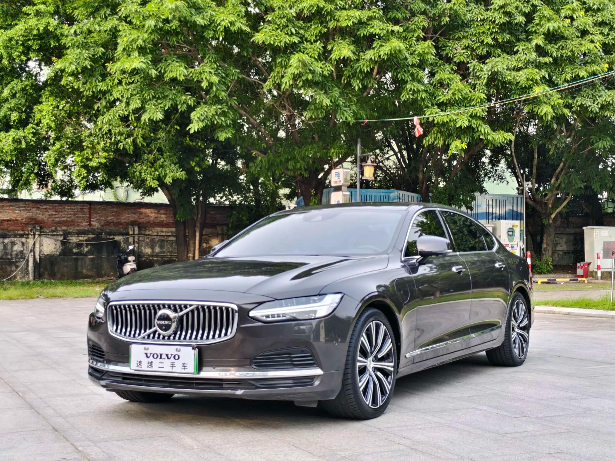 Volvo S90 PHEV 2021 г. 56105 км.