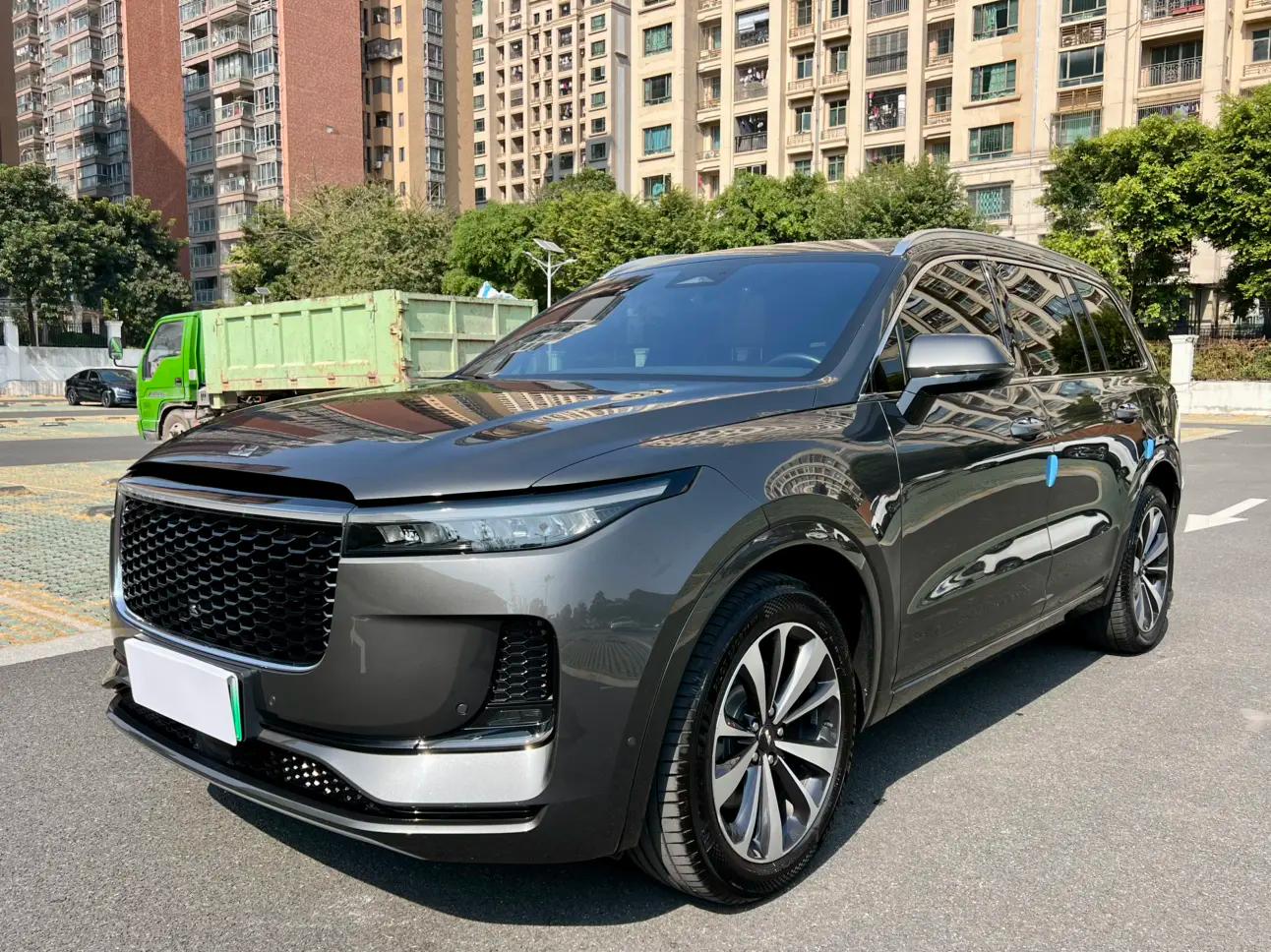 Lixiang ONE 2022 г. 94128 км.