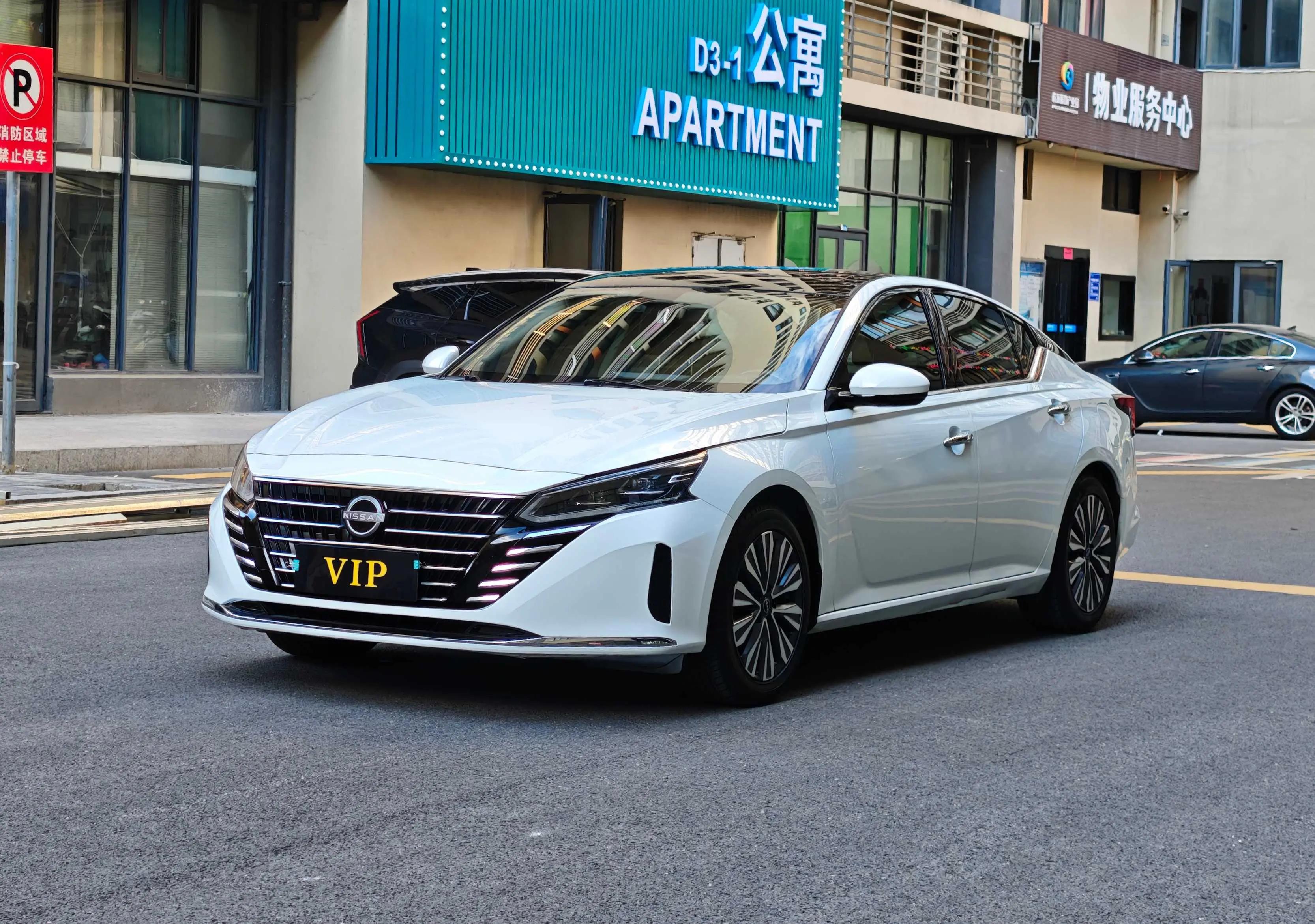 Nissan Altima 2023 г. 60147 км.