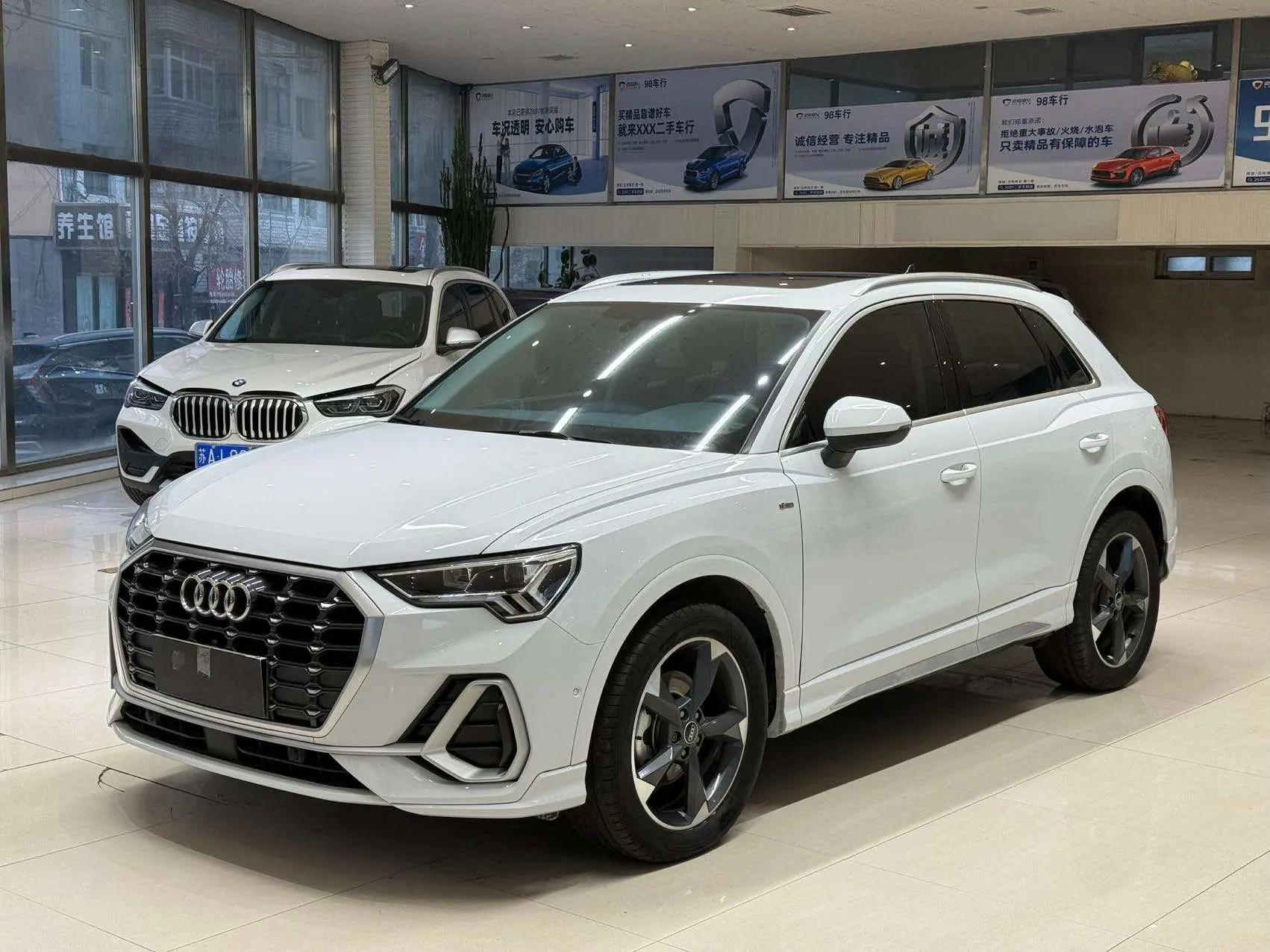 Audi Q3 2022 г. 54000 км.
