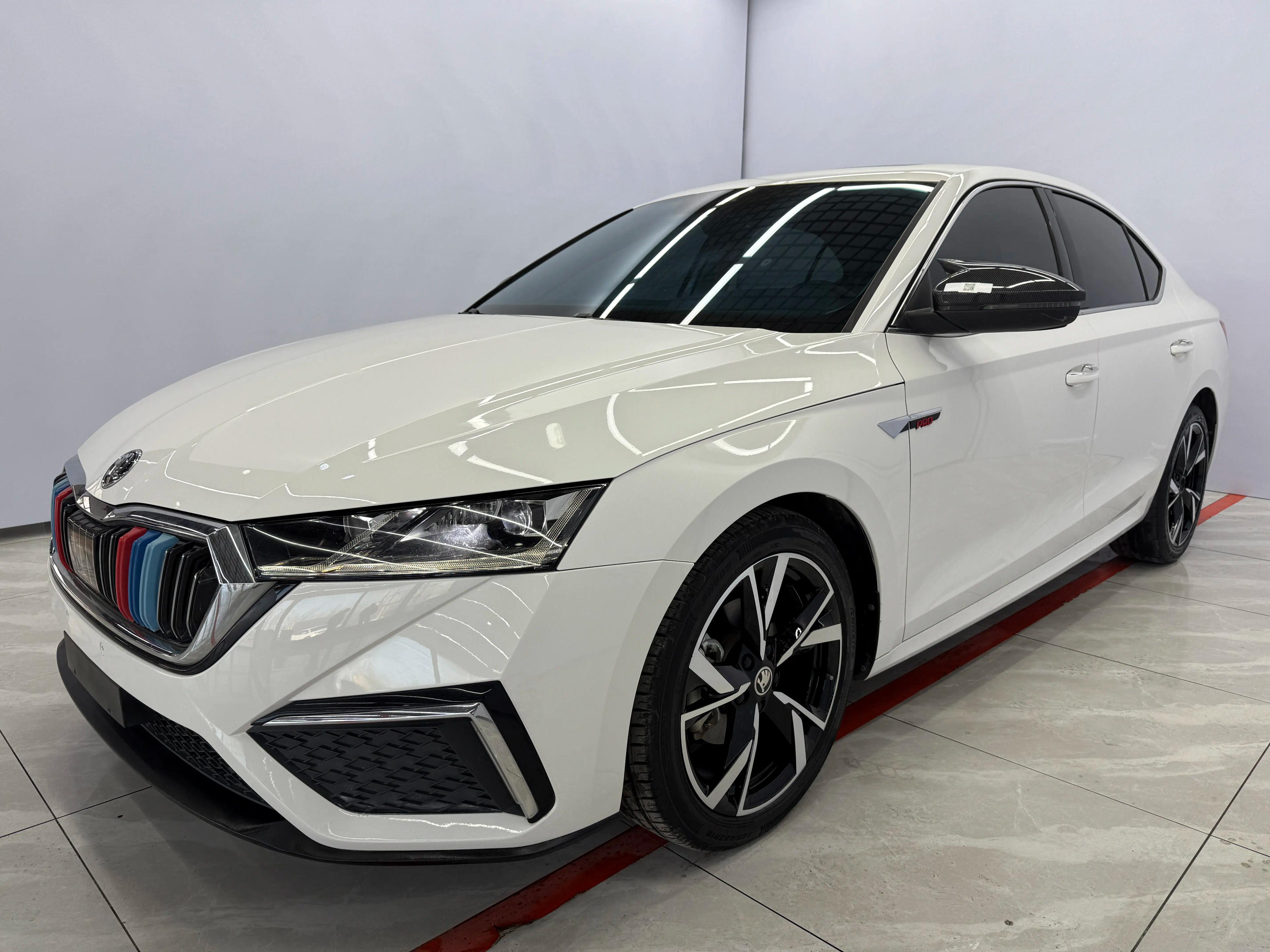 Skoda Octavia 2021 г. 19078 км.