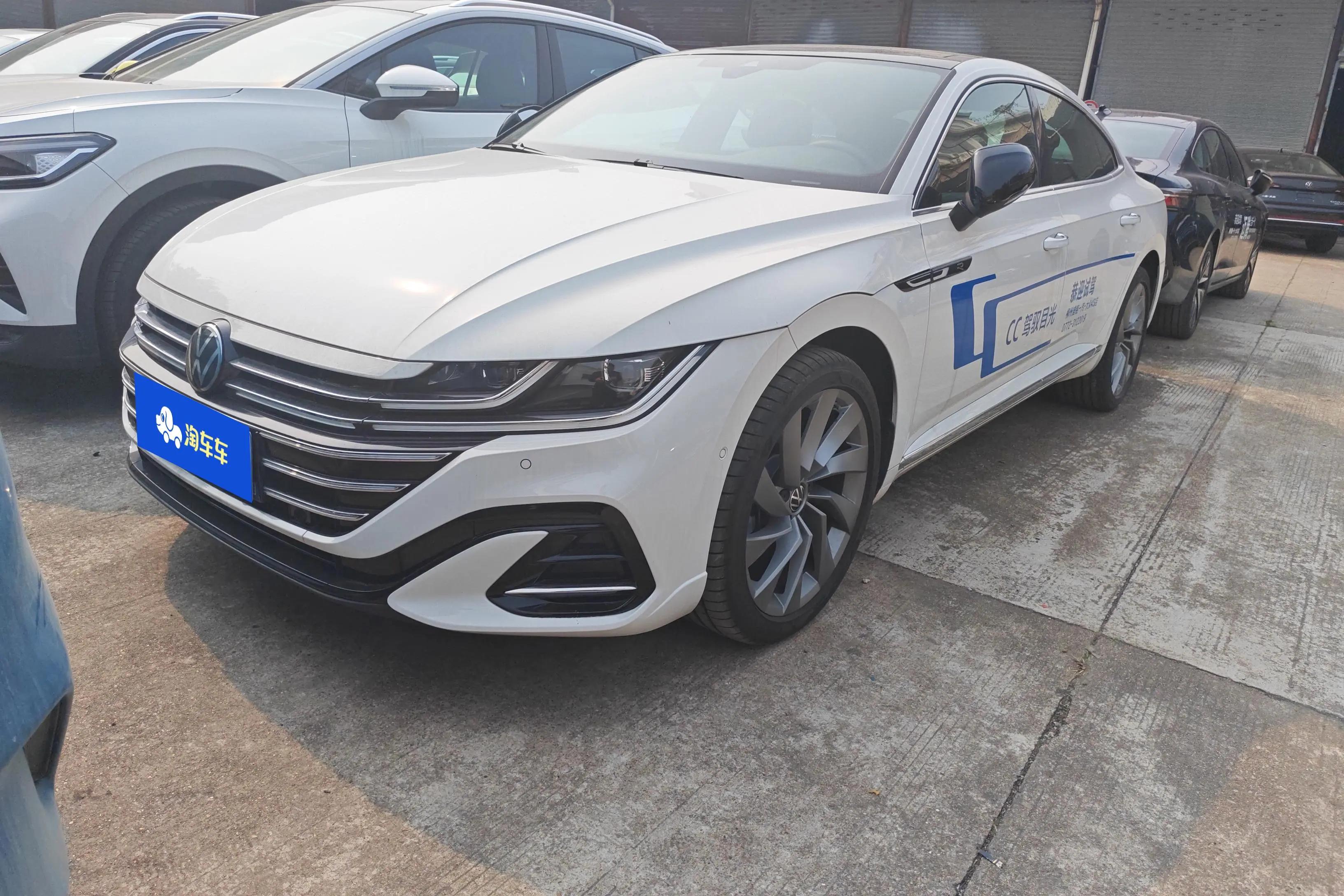 Volkswagen Arteon 2024 г. 1358 км.