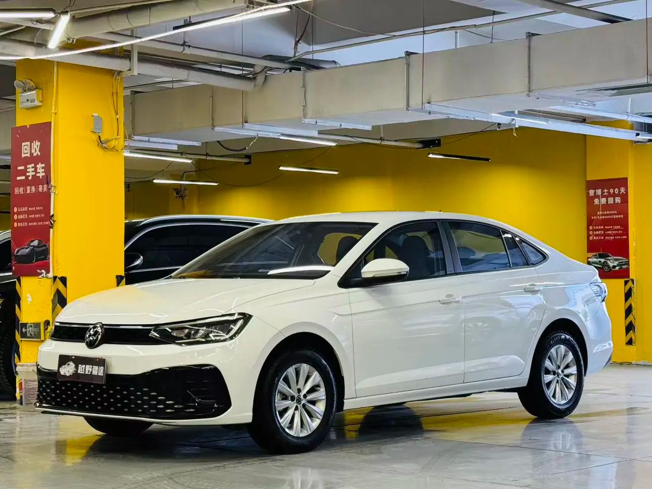 Volkswagen Lavida 2024 г. 40120 км.