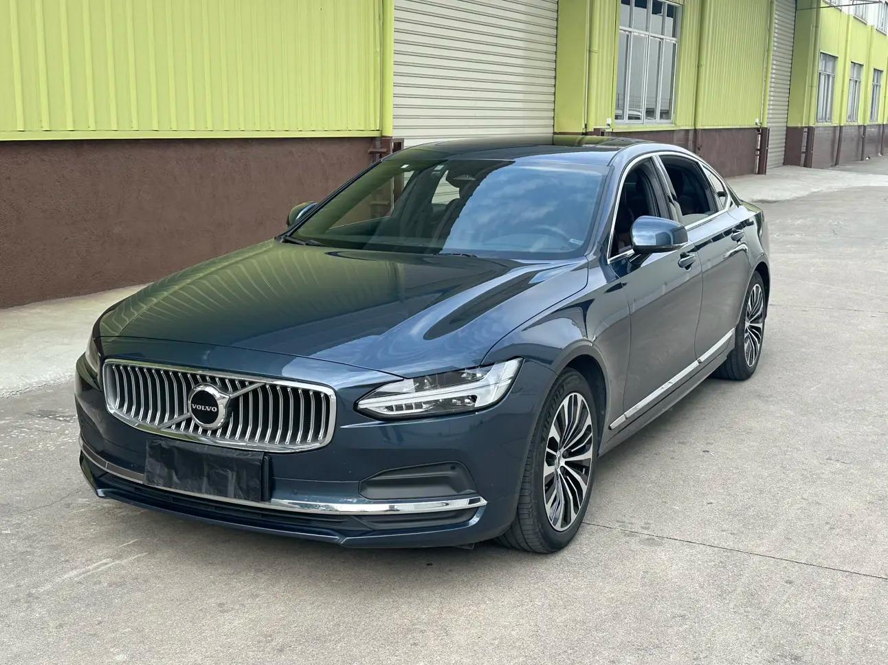 Volvo S90 2024 г. 31032 км.