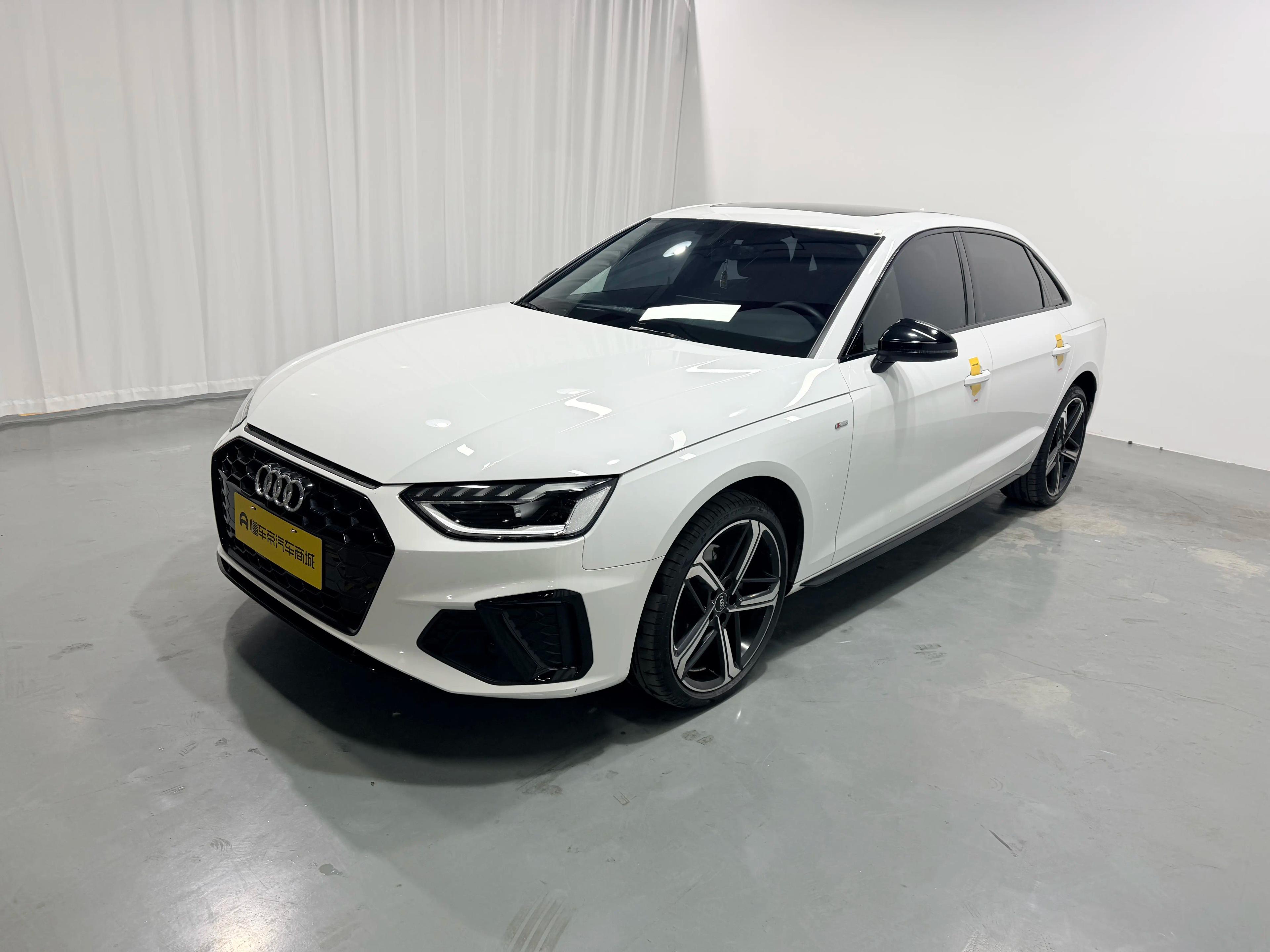 Audi A4L 2024 г. 28325 км.