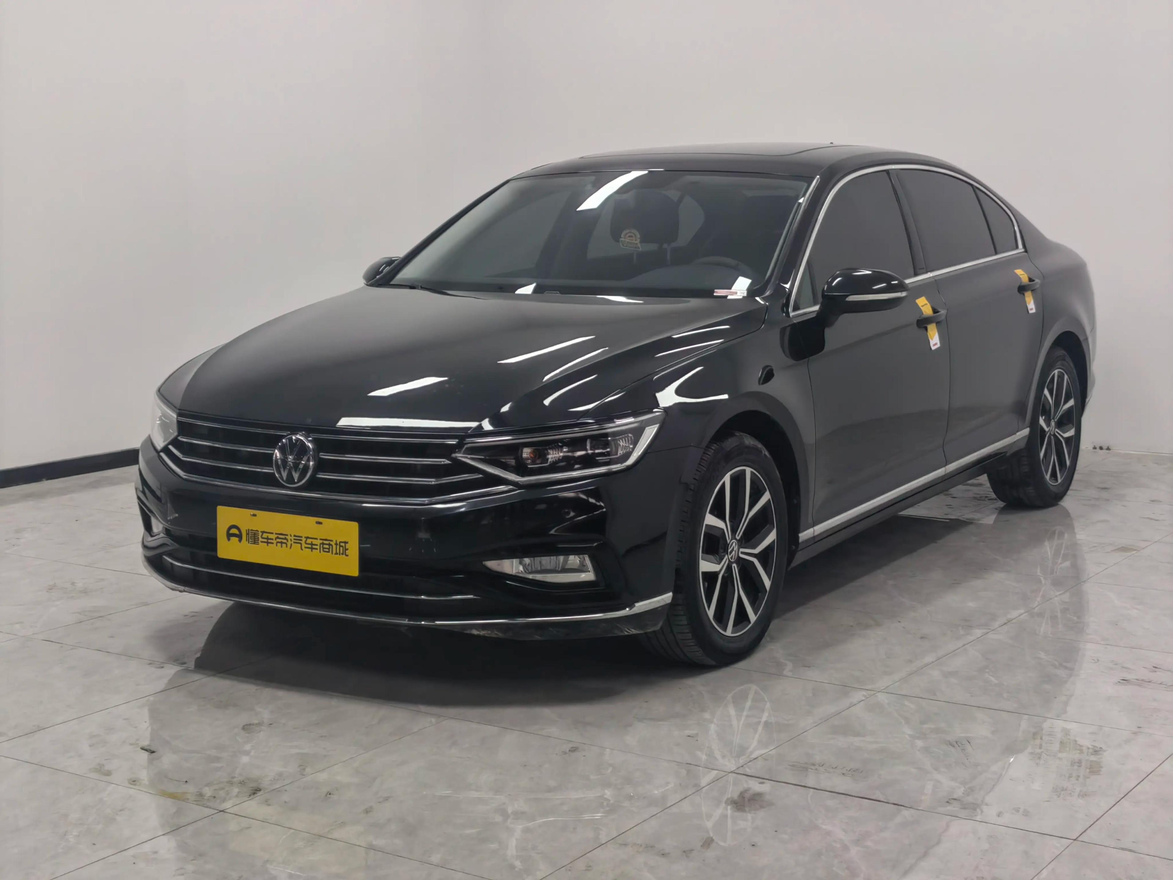 Volkswagen Magotan 2023 г. 70600 км.
