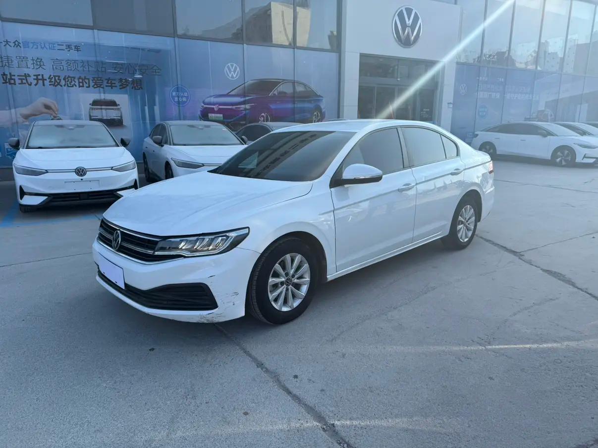 Volkswagen Bora 2023 г. 96017 км.