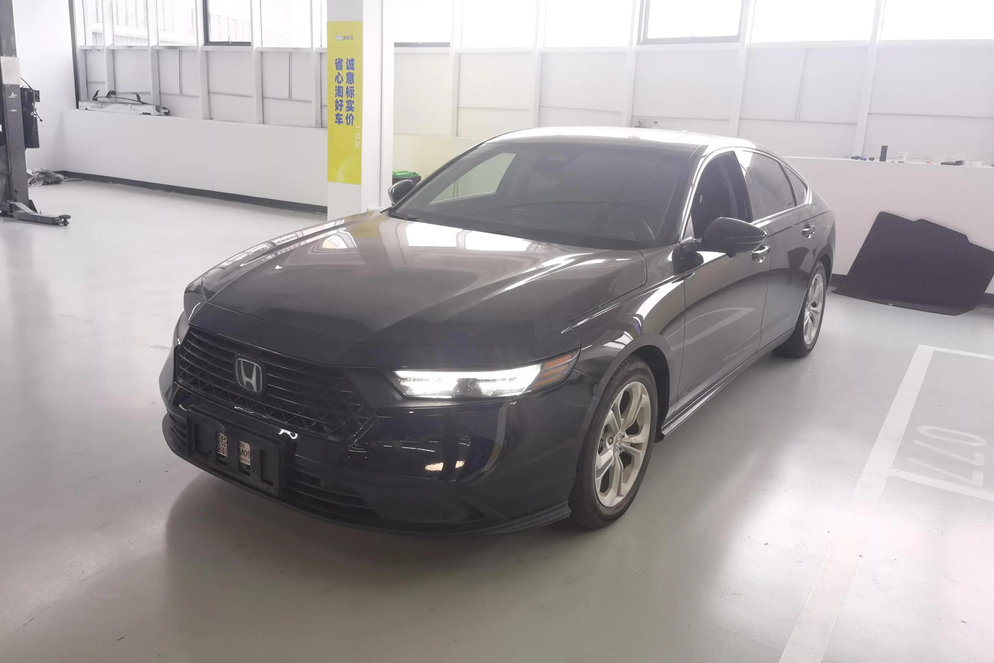Honda Accord 2024 г. 32404 км.