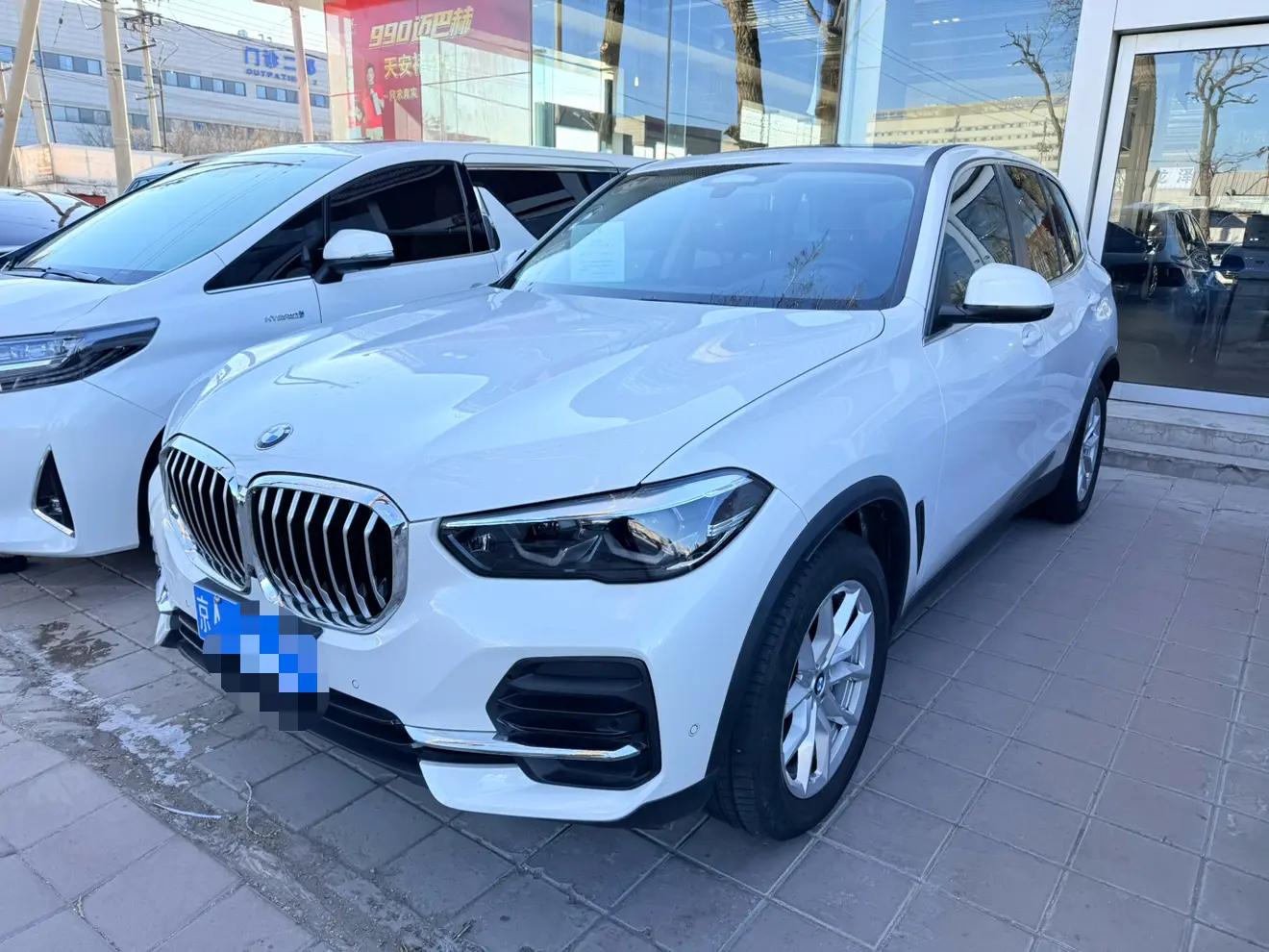 BMW X5 2022 г. 23068 км.