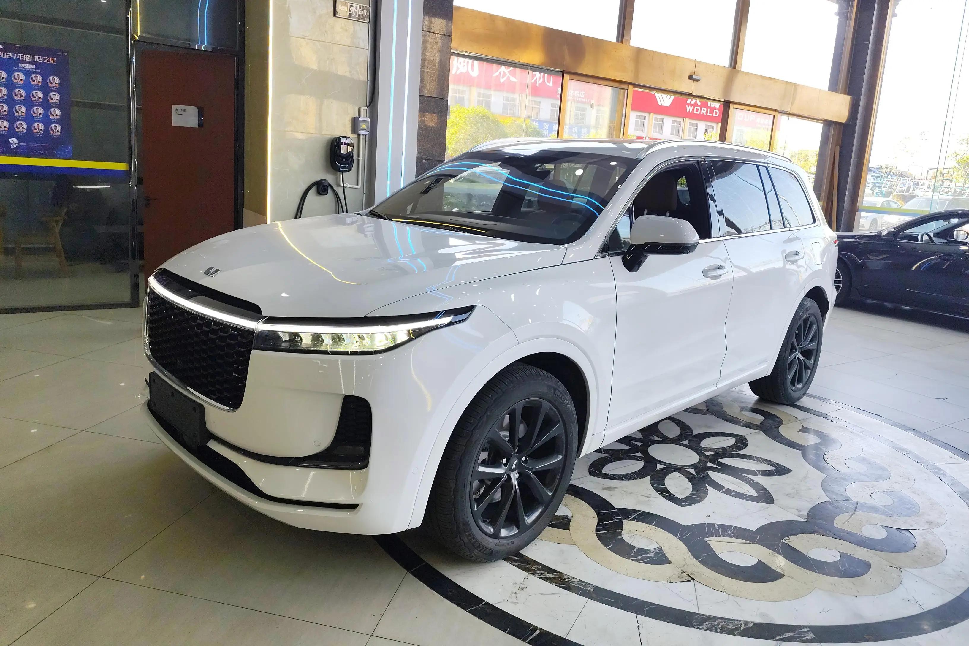 Lixiang ONE 2022 г. 64632 км.