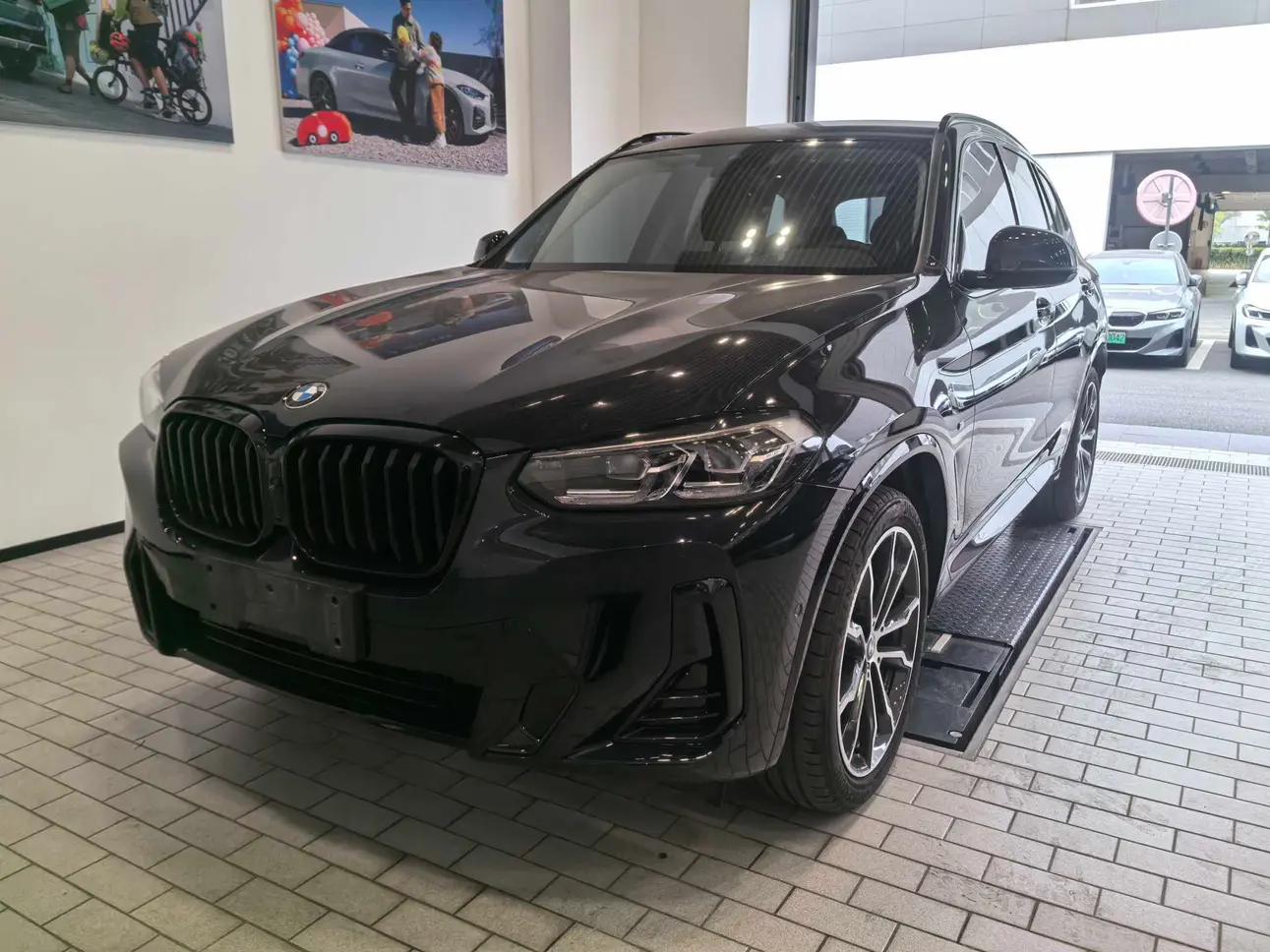 BMW X3 2024 г. 28551 км.