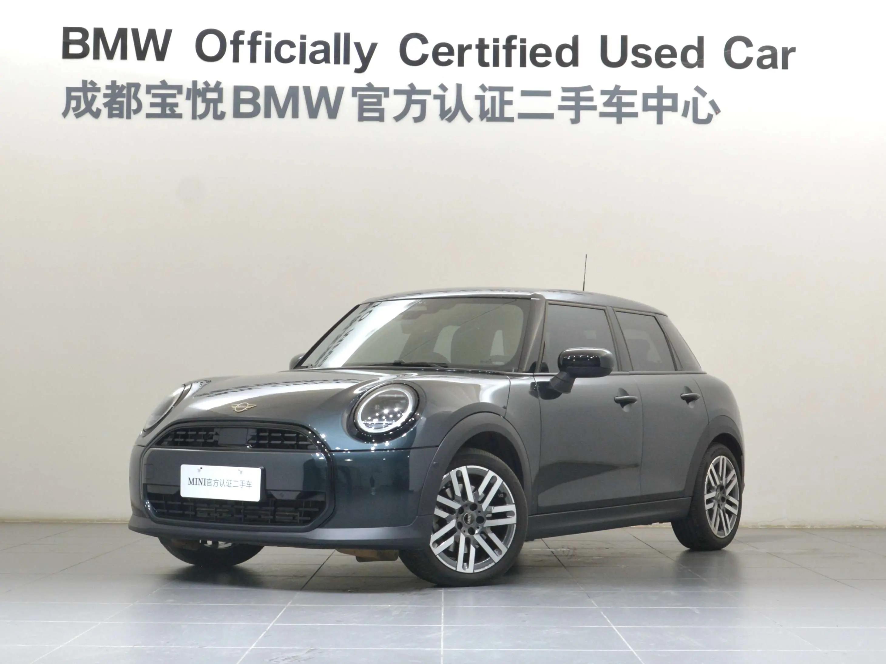 MINI  2025 г. 9112 км.