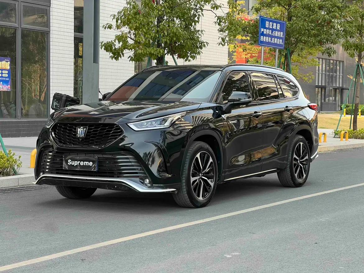 Toyota Crown Kluger 2022 г.