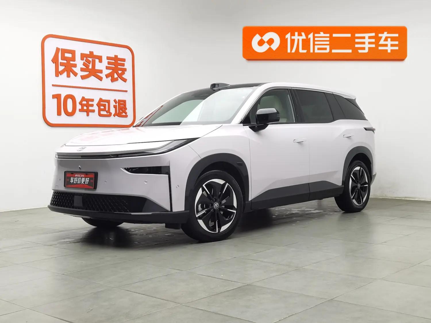 Toyota Bozhi 3X 2025 г. 12889 км.