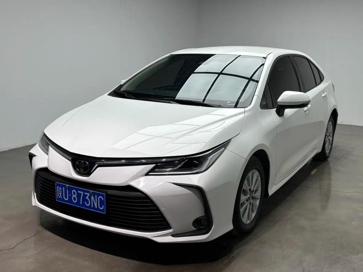 Toyota Corolla 2023 г. 32400 км.