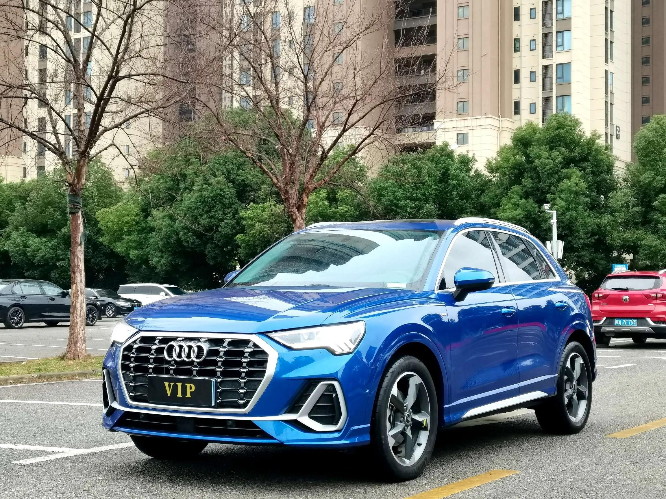 Audi Q3 2023 г. 25114 км.