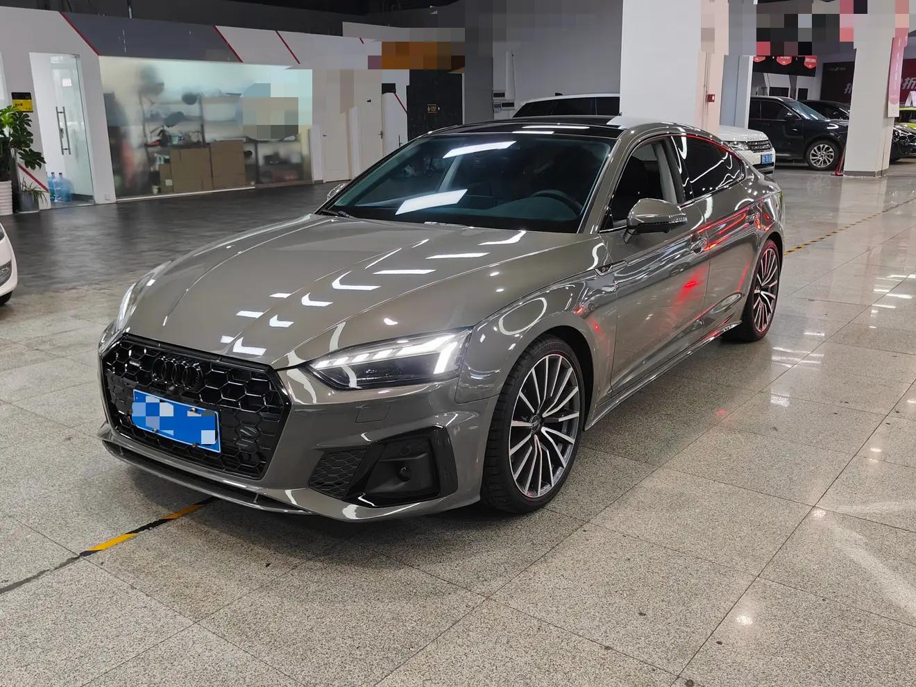 Audi A5 2023 г. 9104 км.