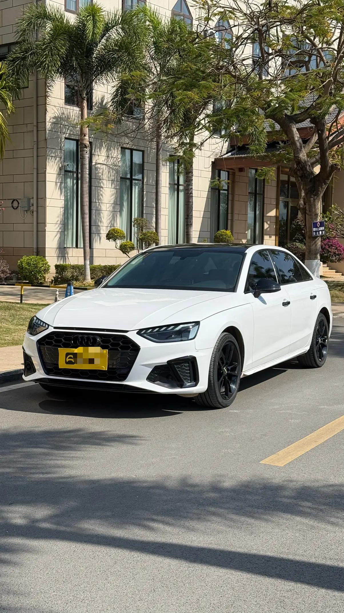 Audi A4L 2021 г. 41031 км.