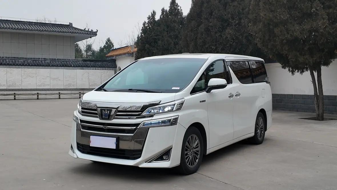 Toyota Crown Wellfire 2021 г. 110044 км.