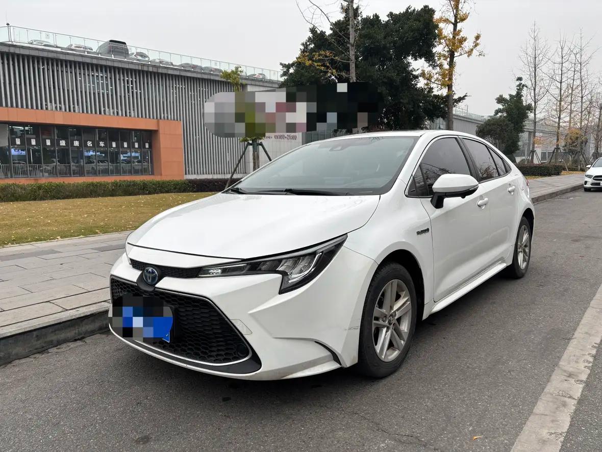 Toyota Levin 1.8hyb CVT (97 л.с.) 2022 г. 29001 км