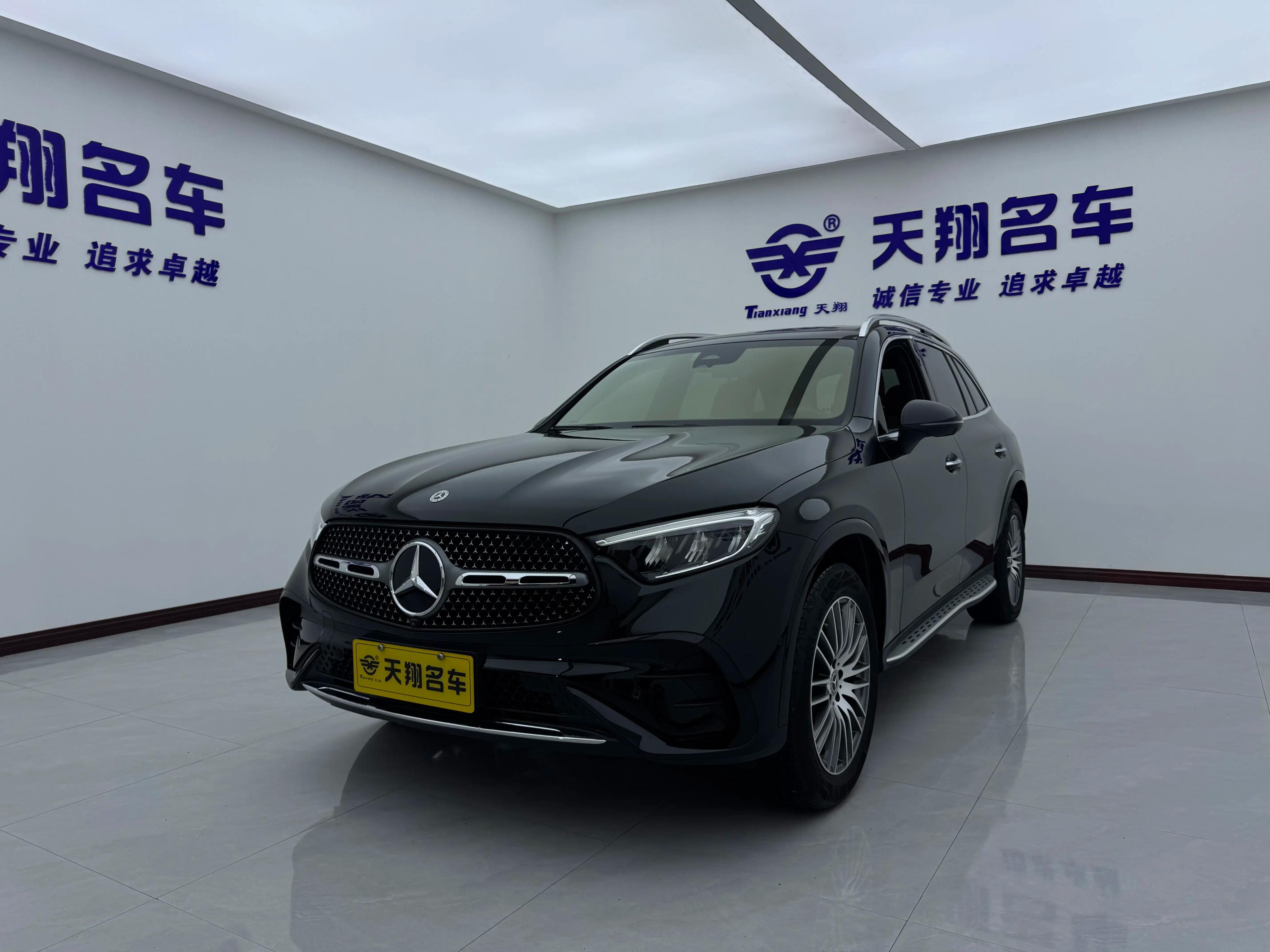 Mercedes-Benz GLC 2025 г. 15030 км.
