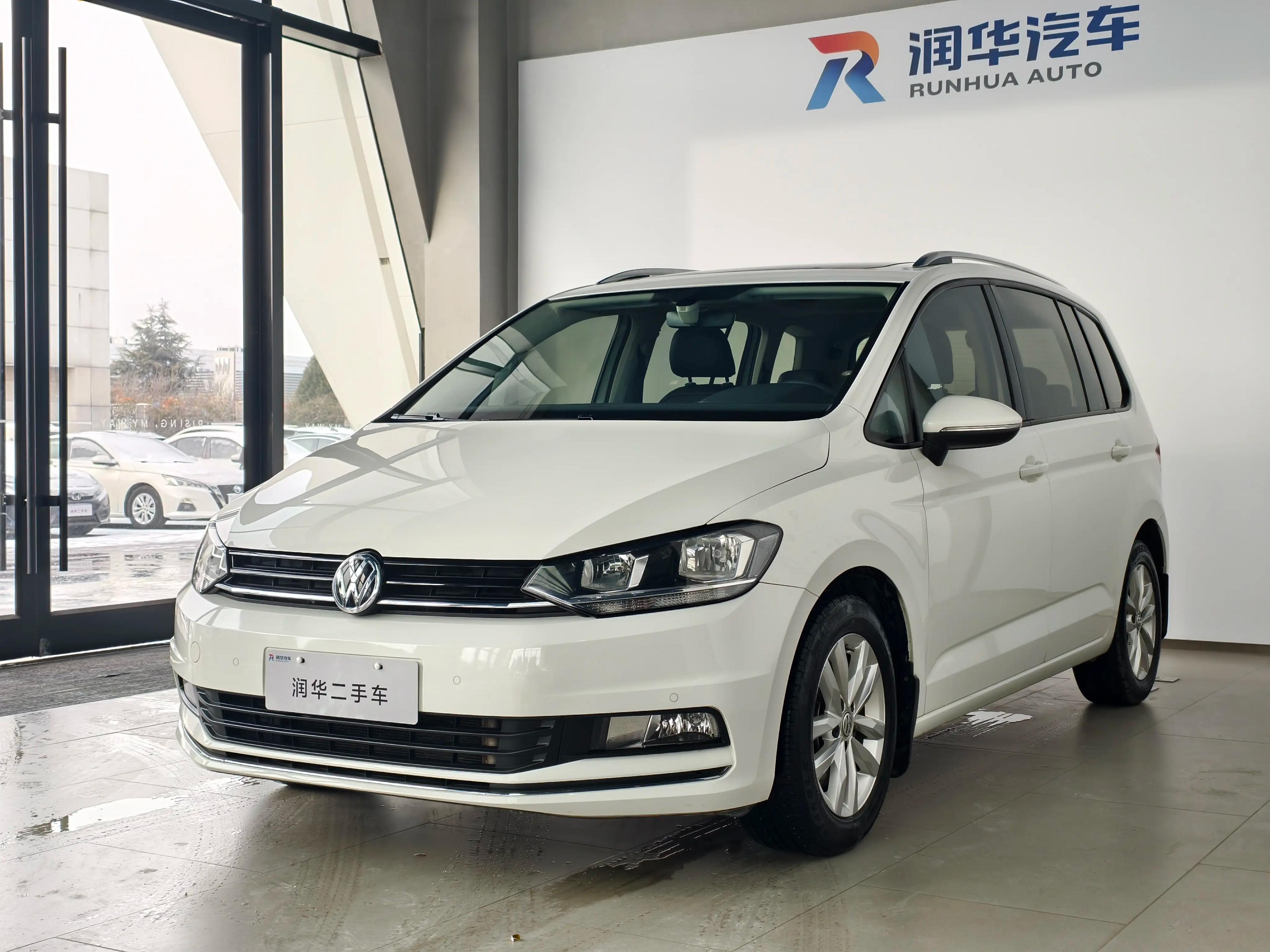 Volkswagen Touran L 2018 г.