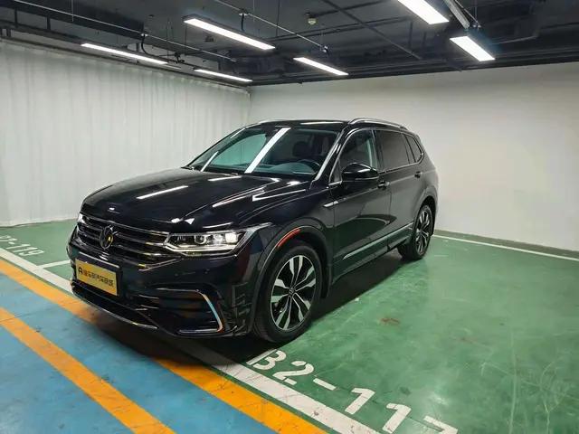 Volkswagen Tiguan L 2023 г. 41740 км.