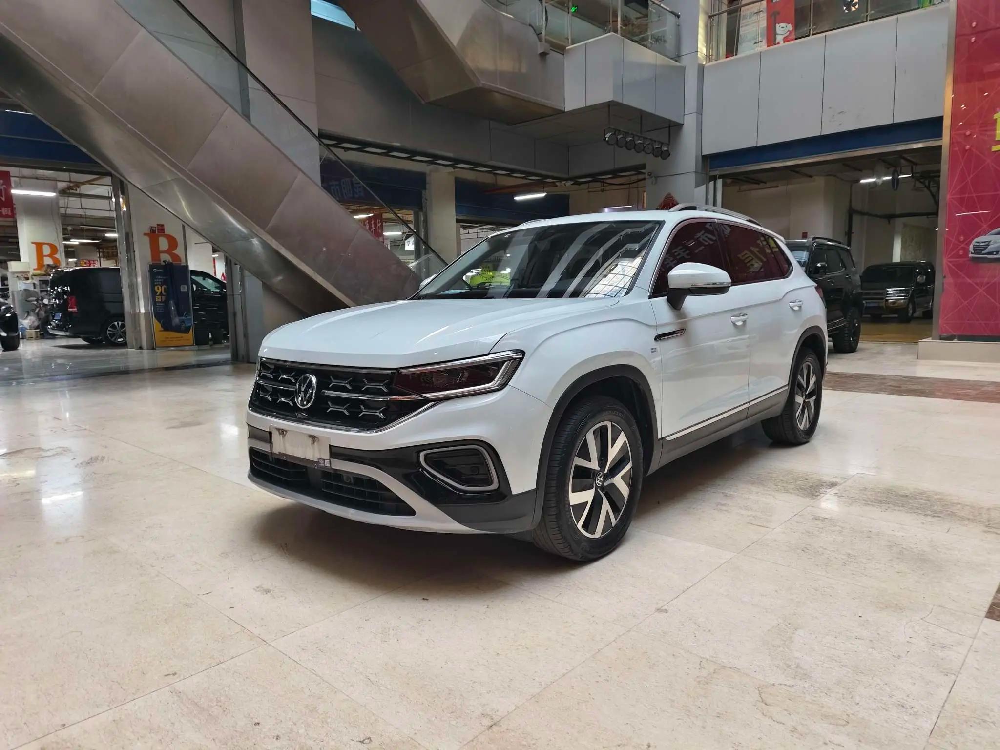 Volkswagen Tayron 2023 г. 76105 км.