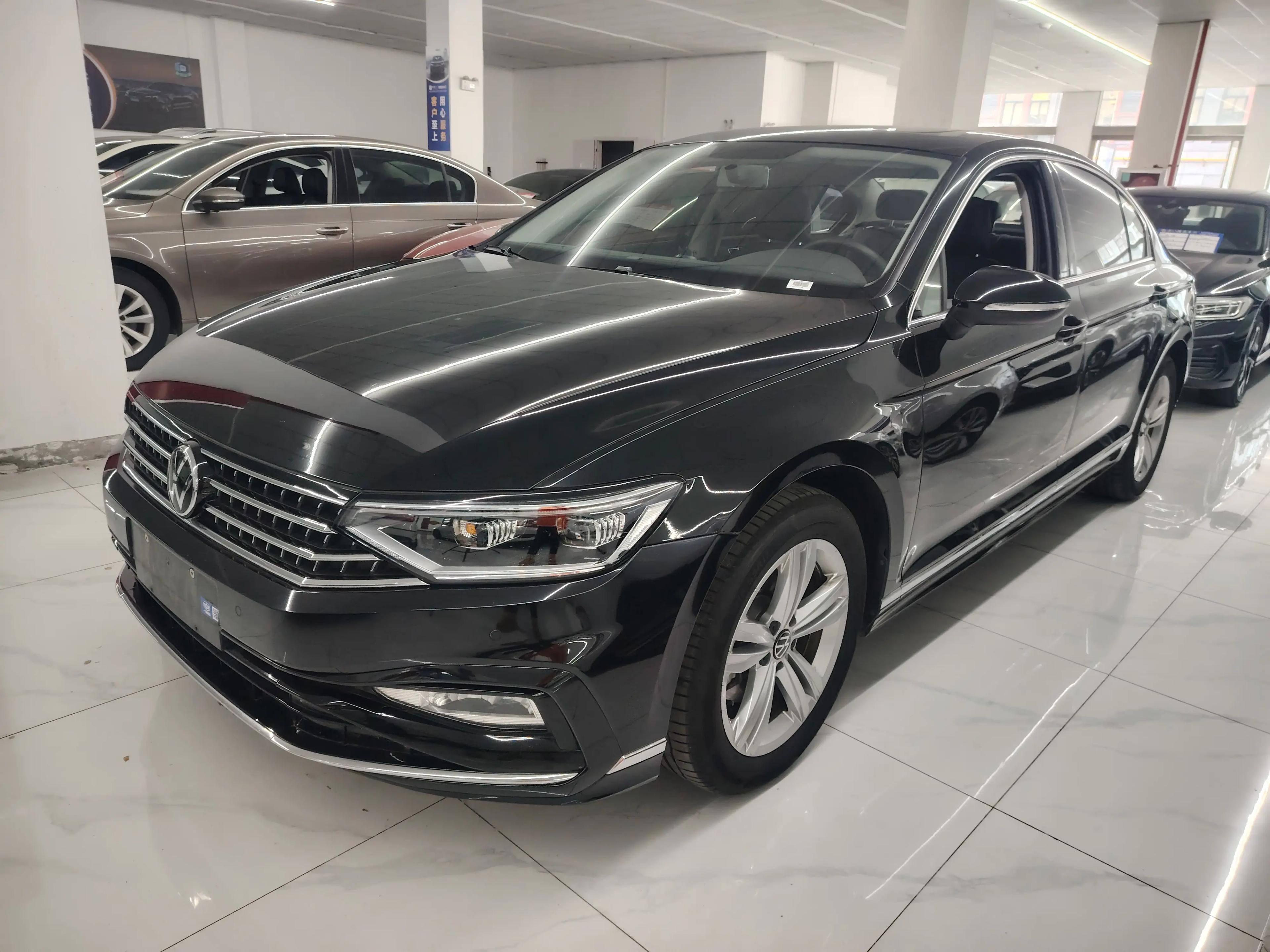 Volkswagen Magotan 2025 г. 29000 км.