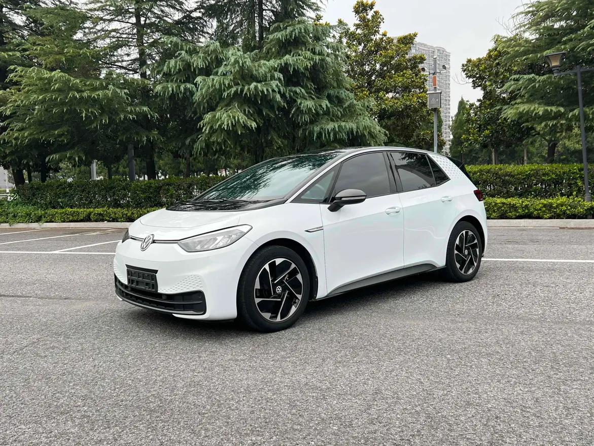 Volkswagen ID.3 2022 г. 39000 км.