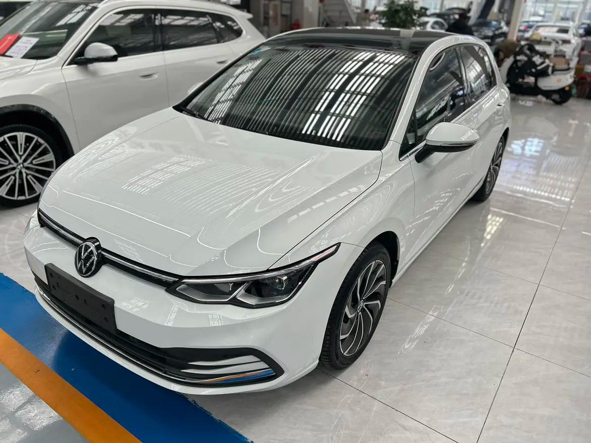 Volkswagen Golf 2023 г. 18097 км.