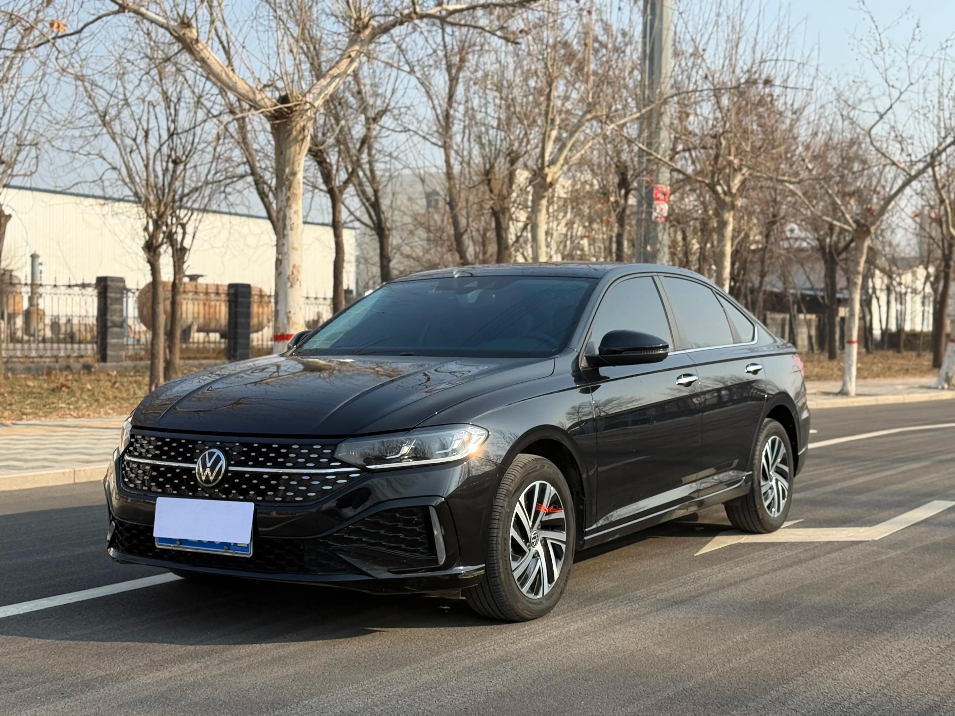 Volkswagen Lavida 2024 г. 30009 км.