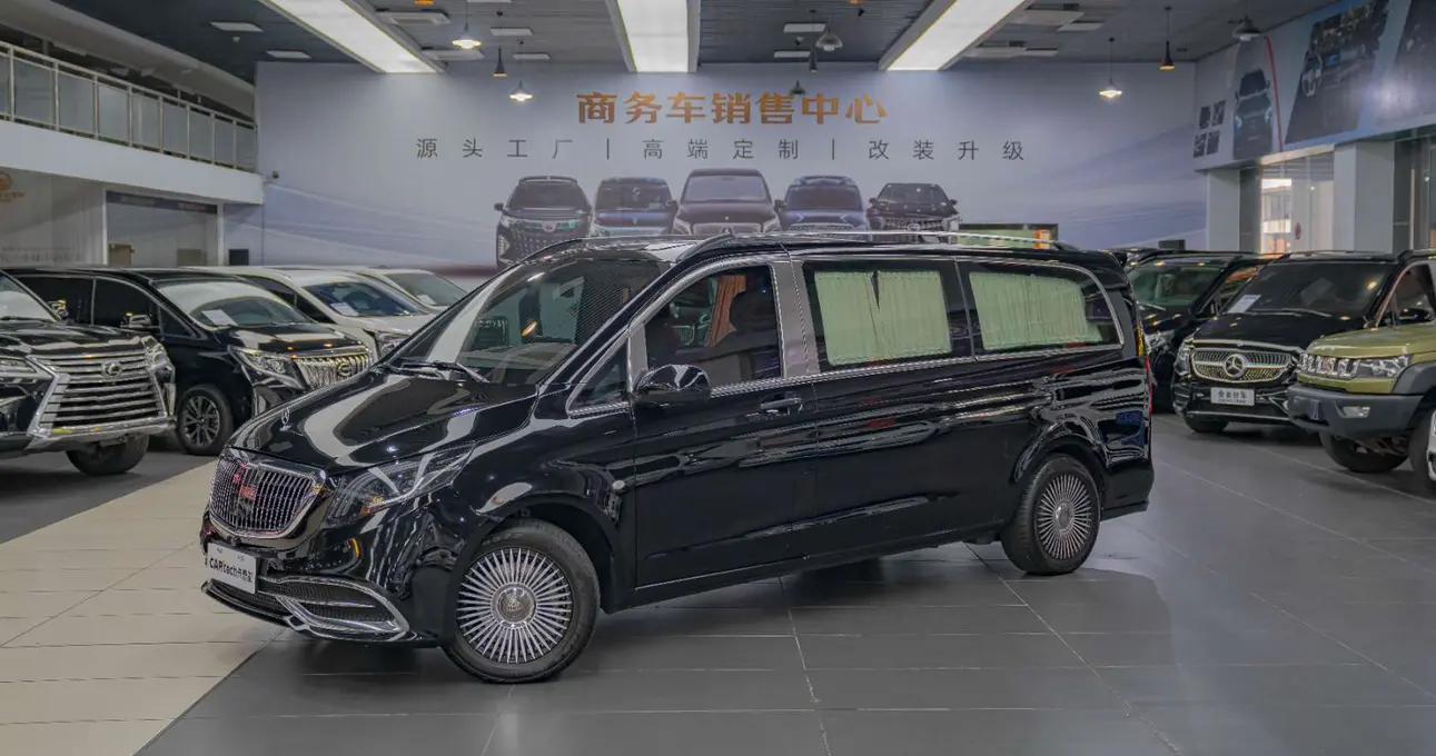 Mercedes-Benz Vito 2023 г. 70072 км.