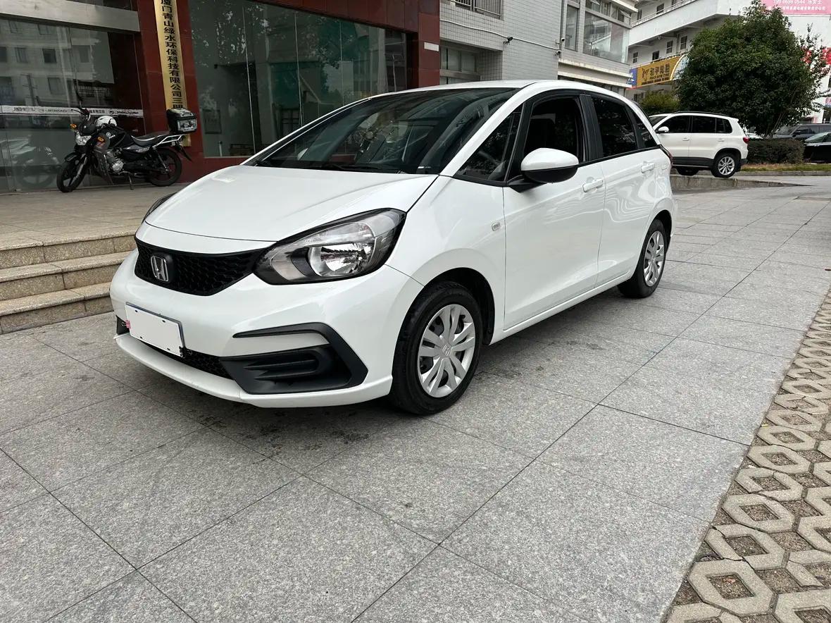 Honda Fit 2024 г. 41123 км.